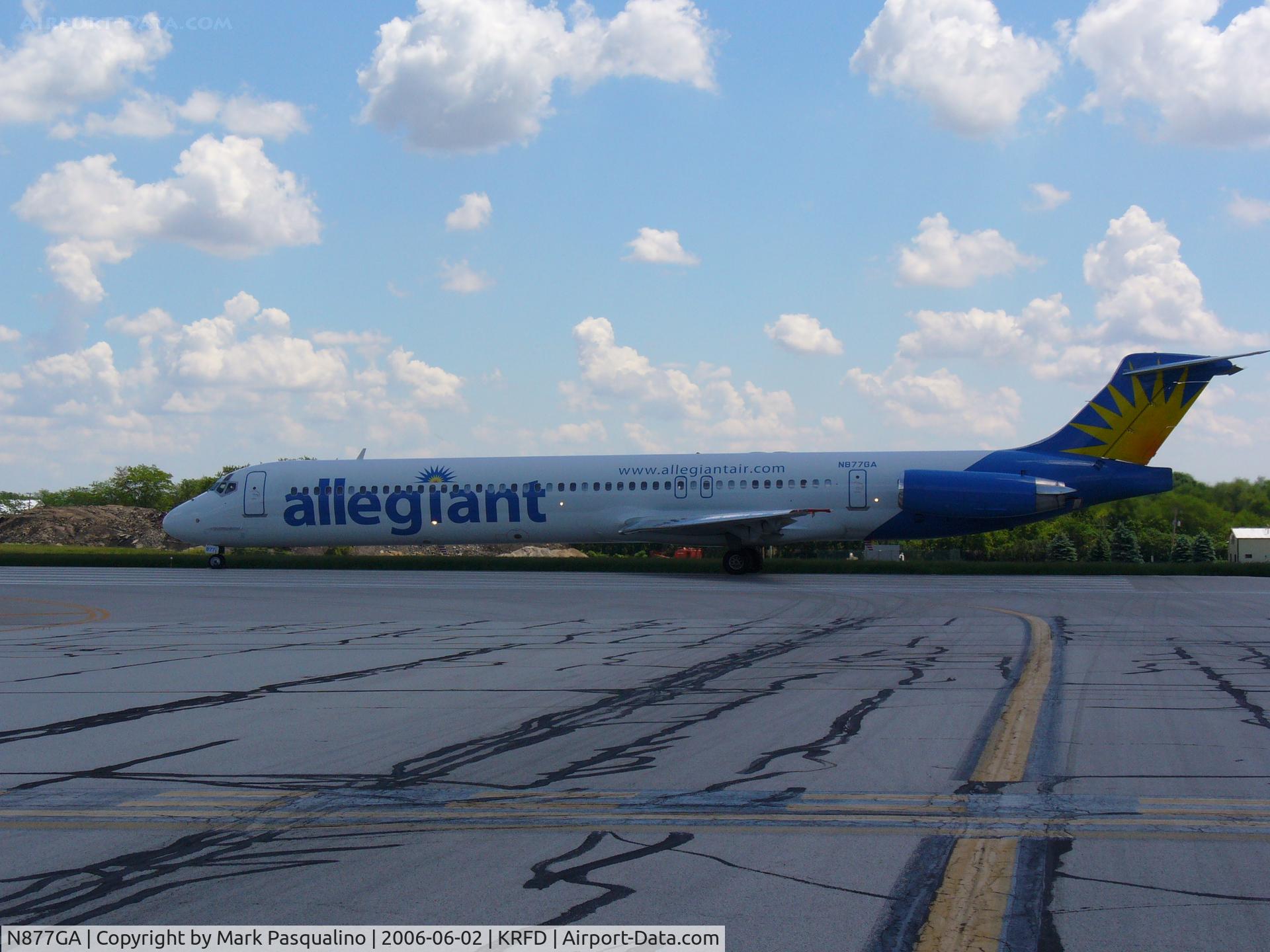 N877GA, 1994 McDonnell Douglas MD-83 (DC-9-83) C/N 53467, MD-83