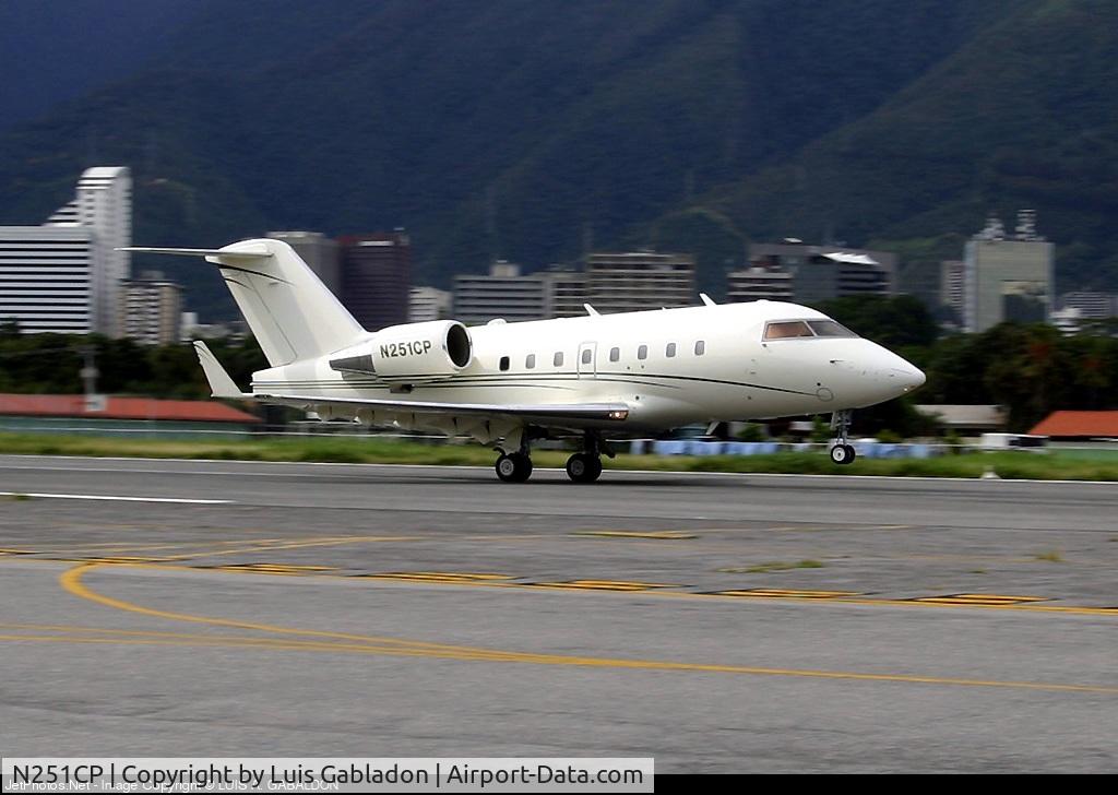N251CP, 2008 Cirrus SR22 C/N 3176, Aterrizando en La Carlota CCS.