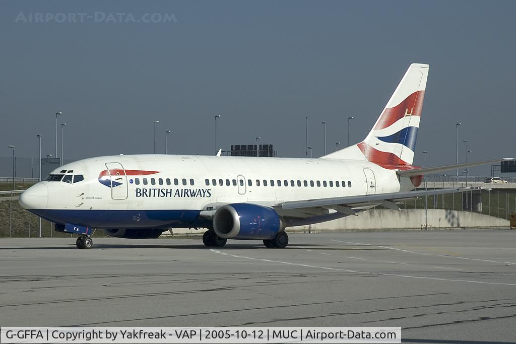 G-GFFA, 1990 Boeing 737-59D C/N 25038, British Airways Boeing 737-500 taxying to the runway