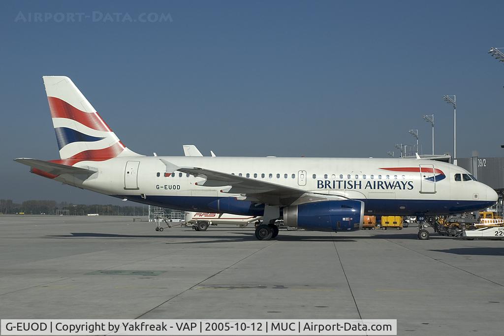 G-EUOD, 2001 Airbus A319-131 C/N 1558, British Airways Airbus A319 waiting for a new load of passengers