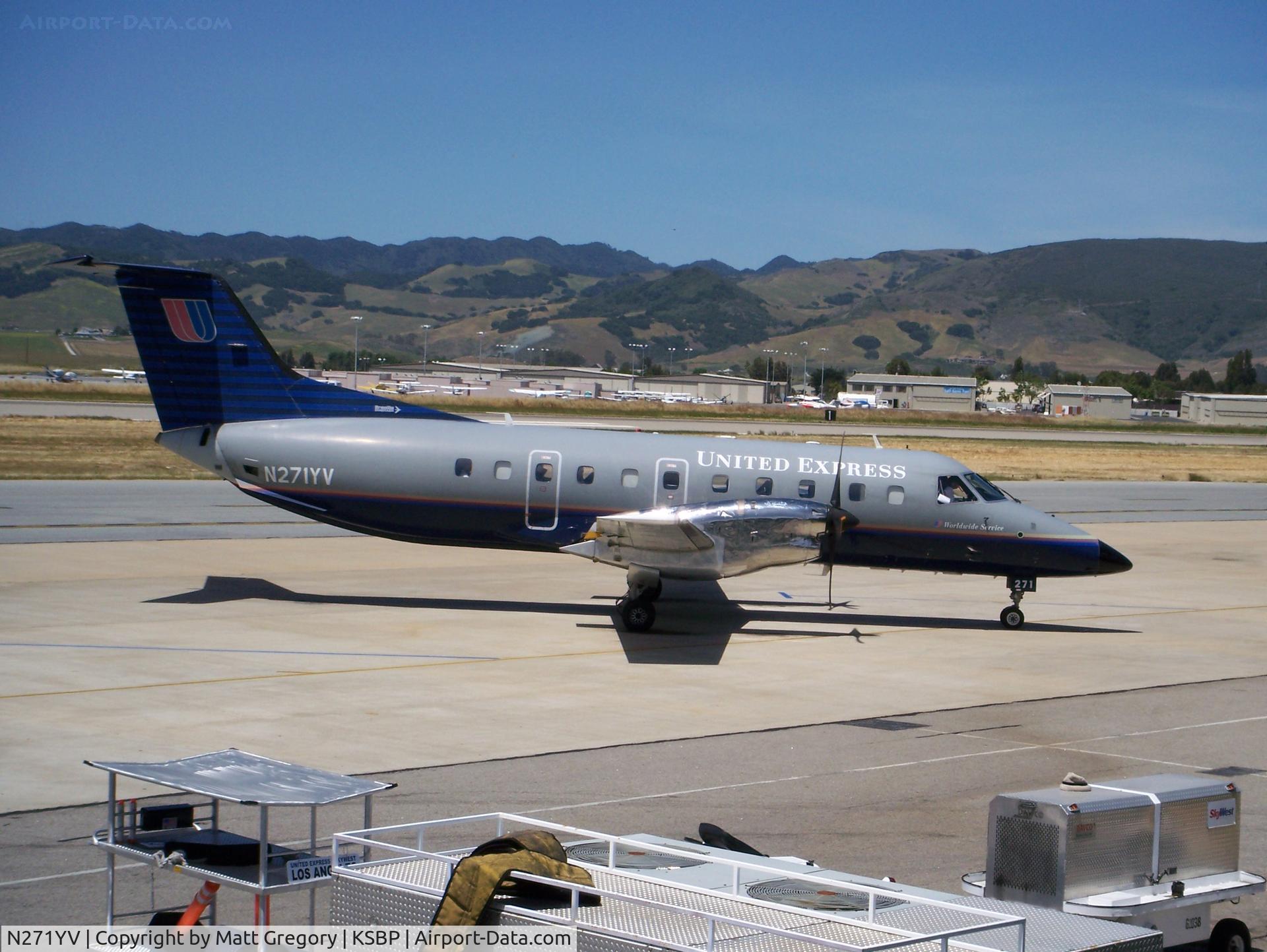 N271YV, 1993 Embraer EMB-120ER Brasilia C/N 120271, Skywest Brasilia in SBP
