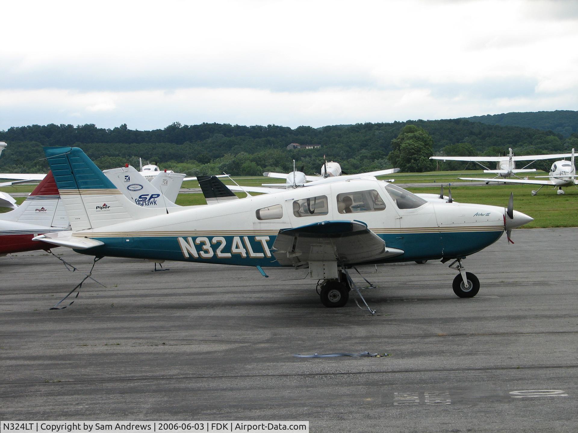 N324LT, 1999 Piper PA-28-181 Cherokee Archer III C/N 2843248, Frederick Flight Center Flight Line