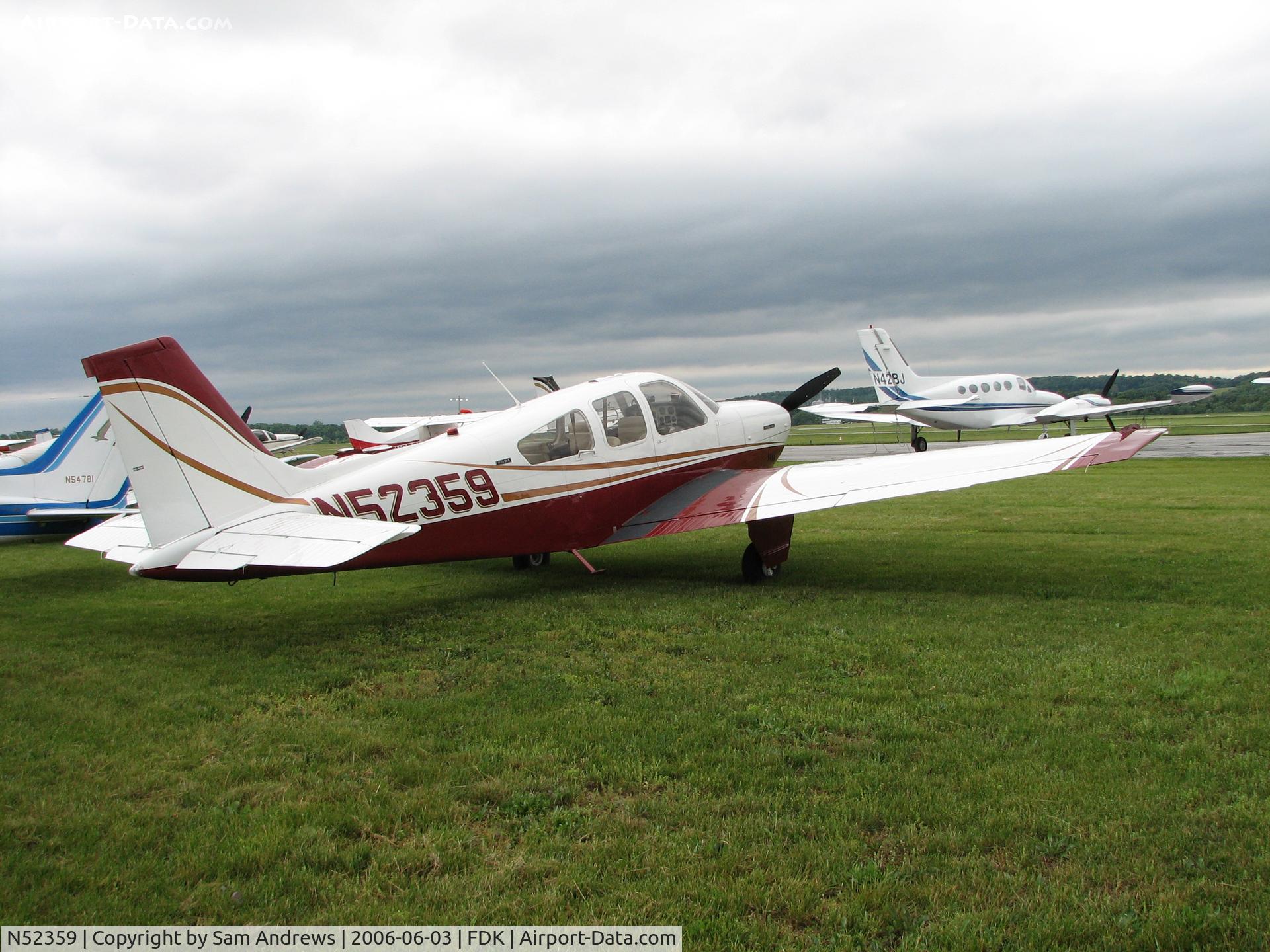 N52359, 1974 Beech F33A Bonanza C/N CE-492, Flip side slightly behind