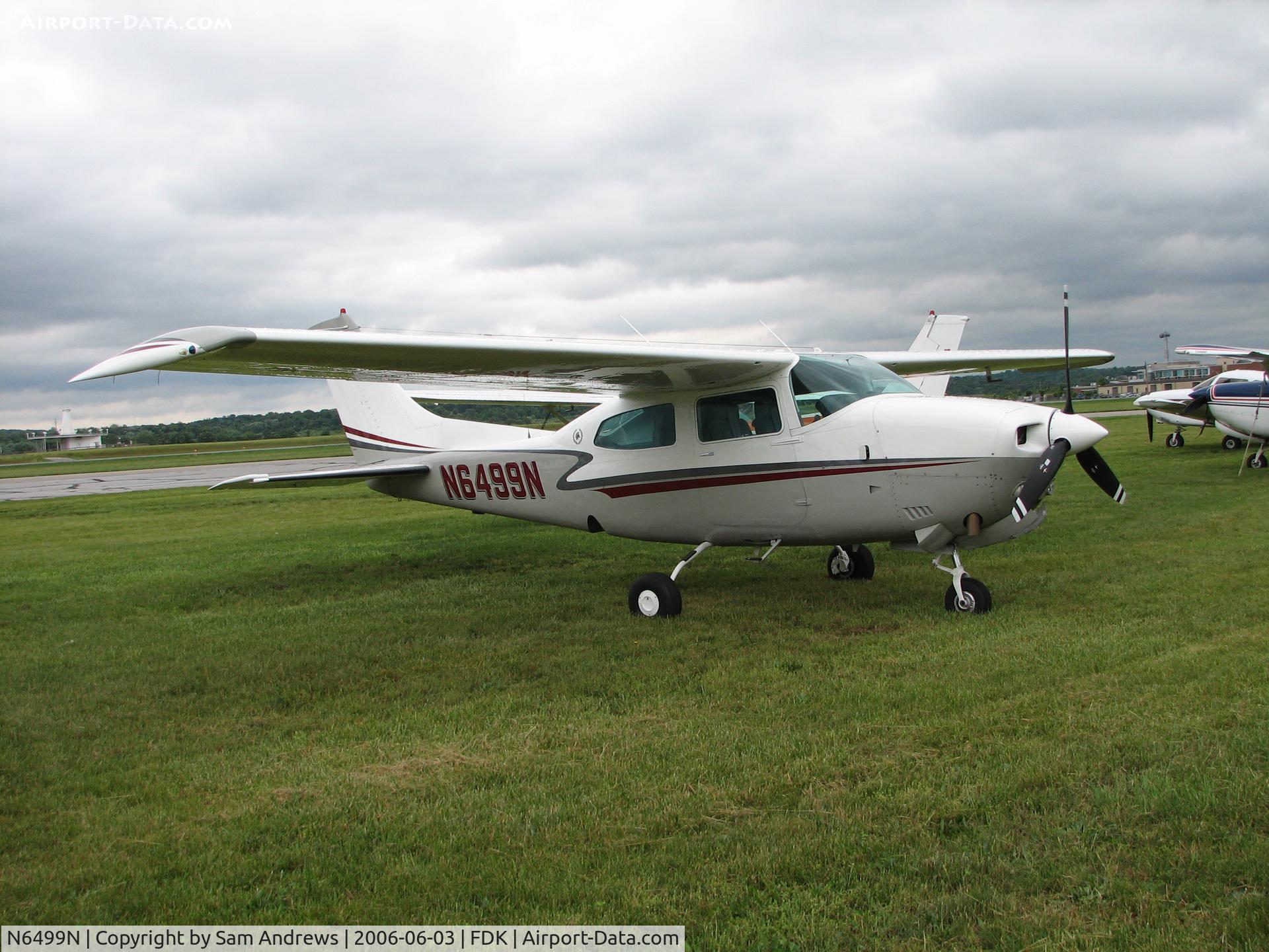 N6499N, 1978 Cessna T210N Turbo Centurion C/N 21063073, Beautiful T210N at the AOPA flyin 2006