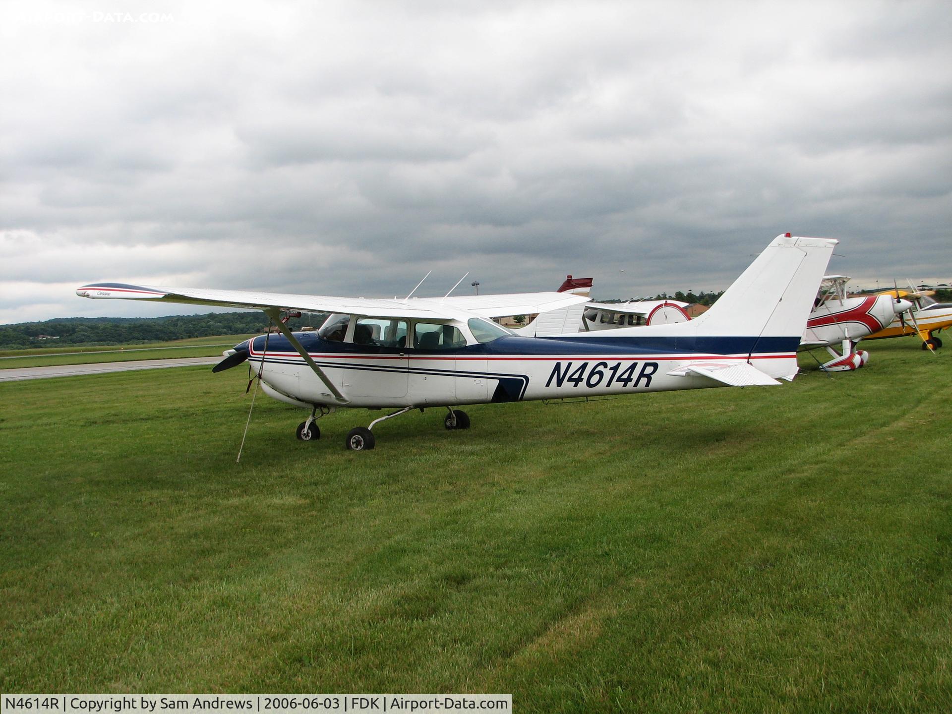 N4614R, 1979 Cessna 172RG Cutlass RG C/N 172RG0004, Sitting in the grass at the AOPA Fly-in.  Flew up from TMB via 88J.  I got my private ticket at TMB.