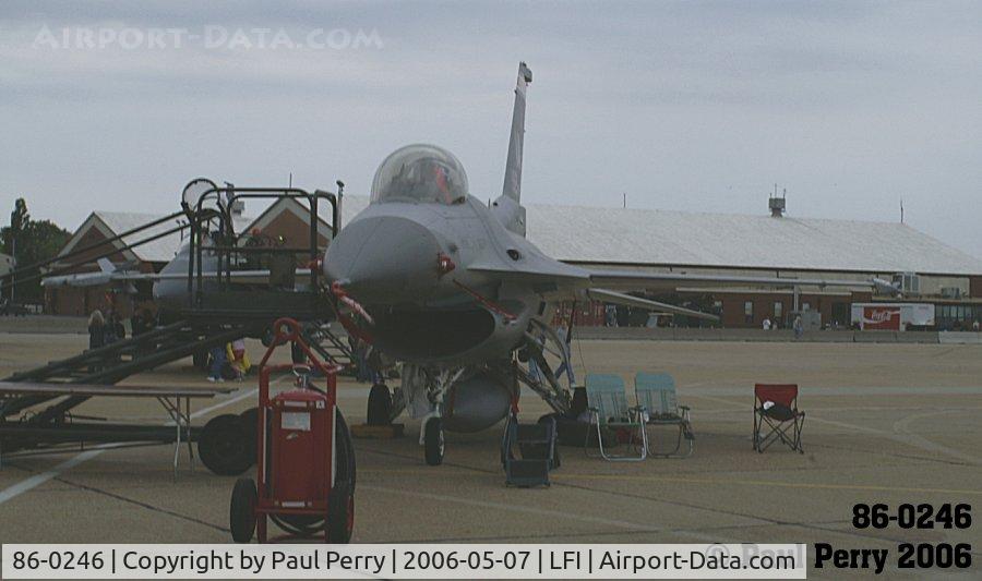 86-0246, 1986 General Dynamics F-16C Fighting Falcon C/N 5C-352, Didn't need the lawnchairs under the wing for shade, but instead as a rain-break!