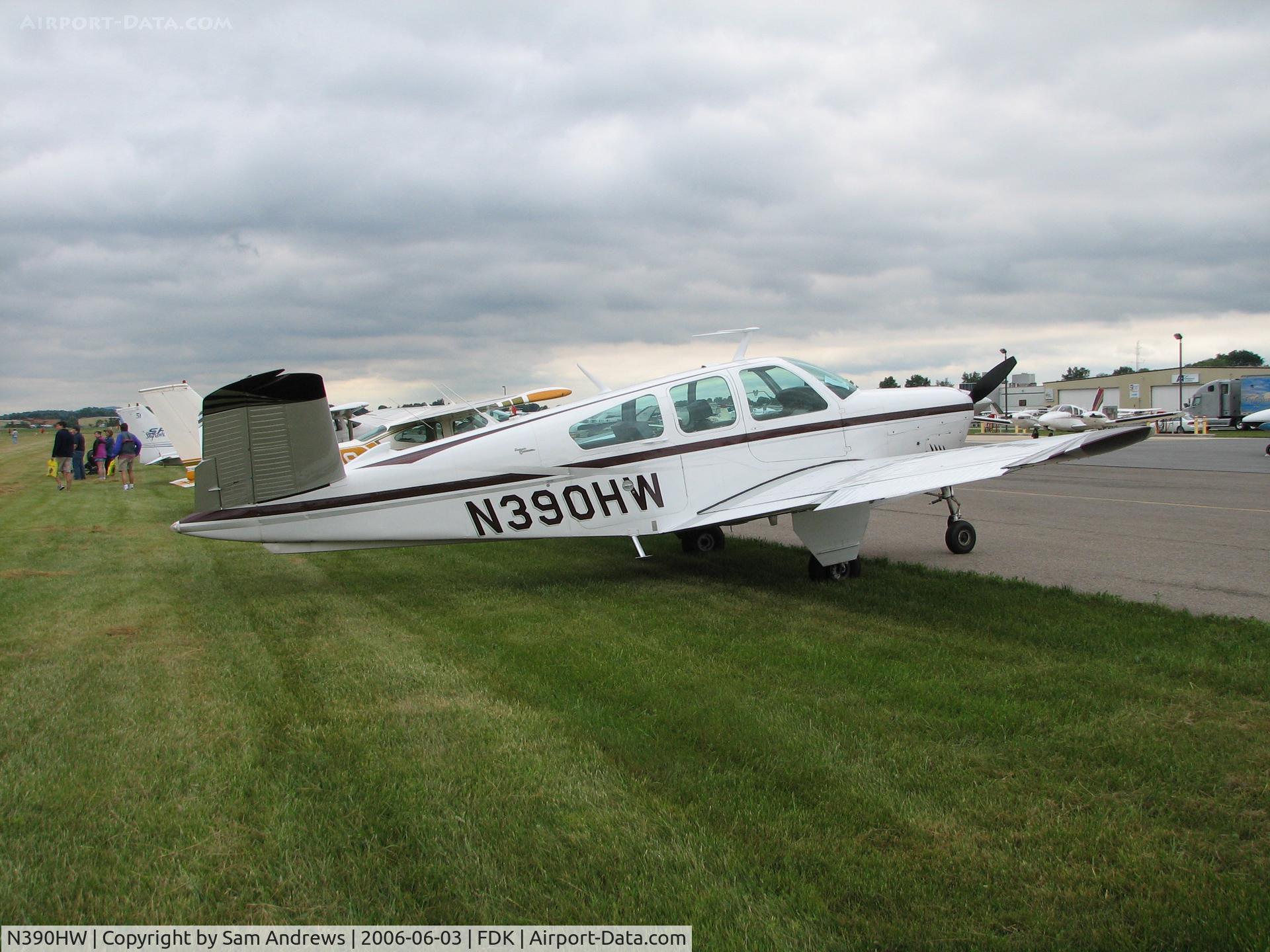 N390HW, 1967 Beech V35A Bonanza C/N D-8608, better view of a beautiful V35A at the 2006 AOPA Fly-In