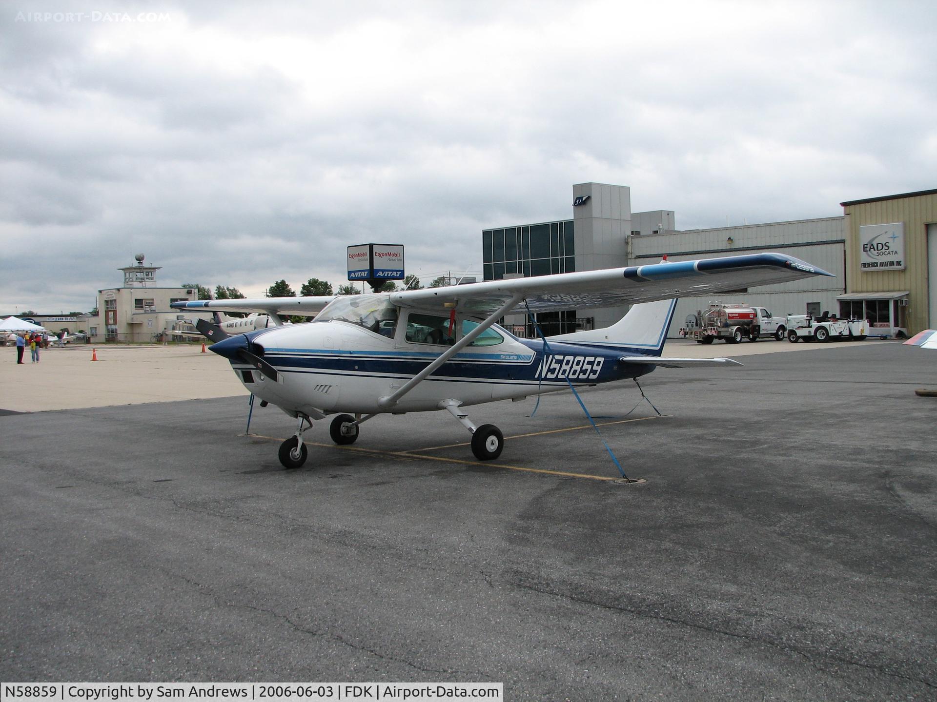 N58859, 1973 Cessna 182P Skylane C/N 18262348, Nice 1973 C-182P down at Frederick during the fly-in from Columbus, OH
