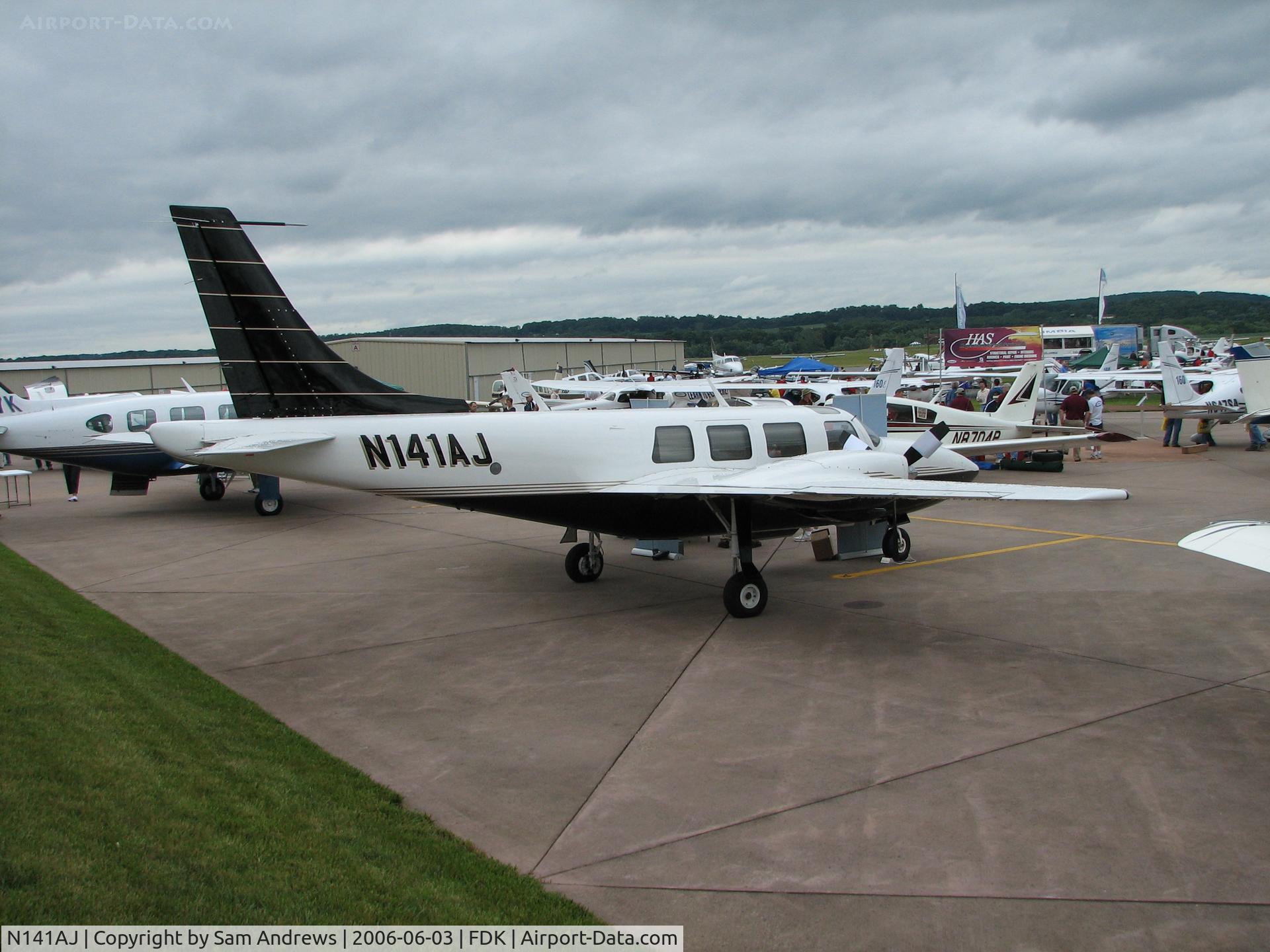 N141AJ, 1979 Piper Aerostar 601P C/N 61P06807963320, Nice star