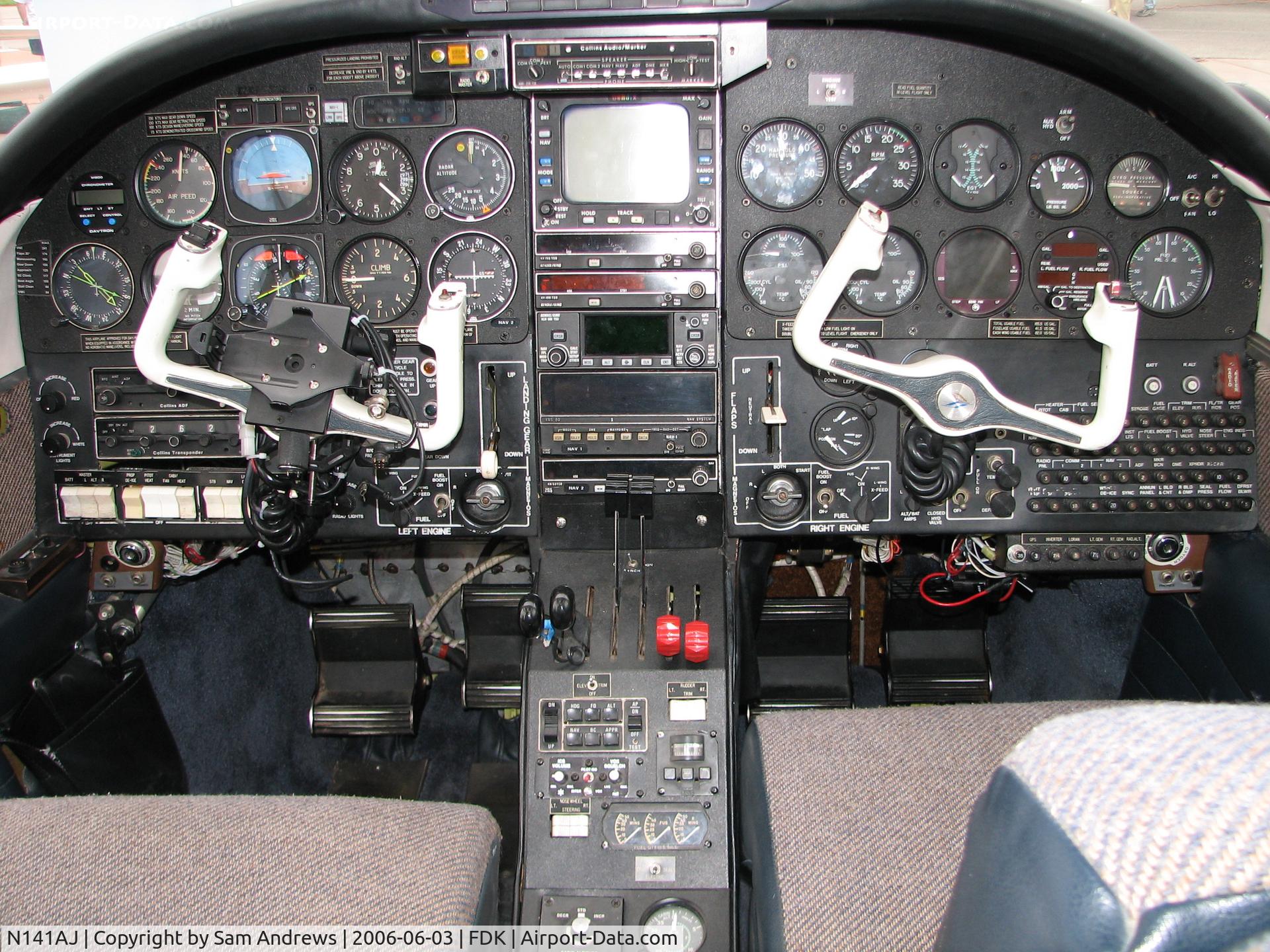N141AJ, 1979 Piper Aerostar 601P C/N 61P06807963320, panel of a pretty nice aerostar up from Norfolk, VA for the AOPA Fly-in 2006