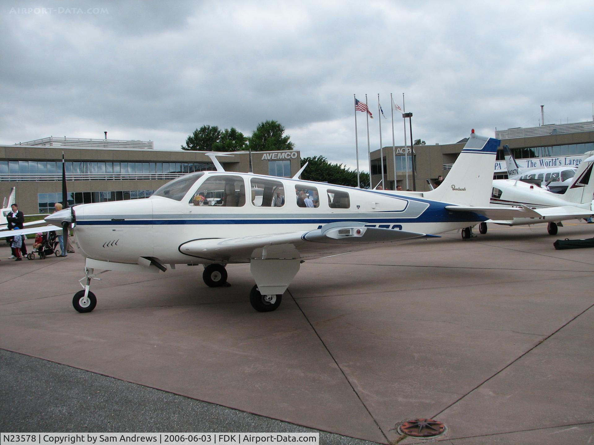 N23578, 1977 Beech A36 Bonanza 36 C/N E-1185, I really like the paint job.  understated.
