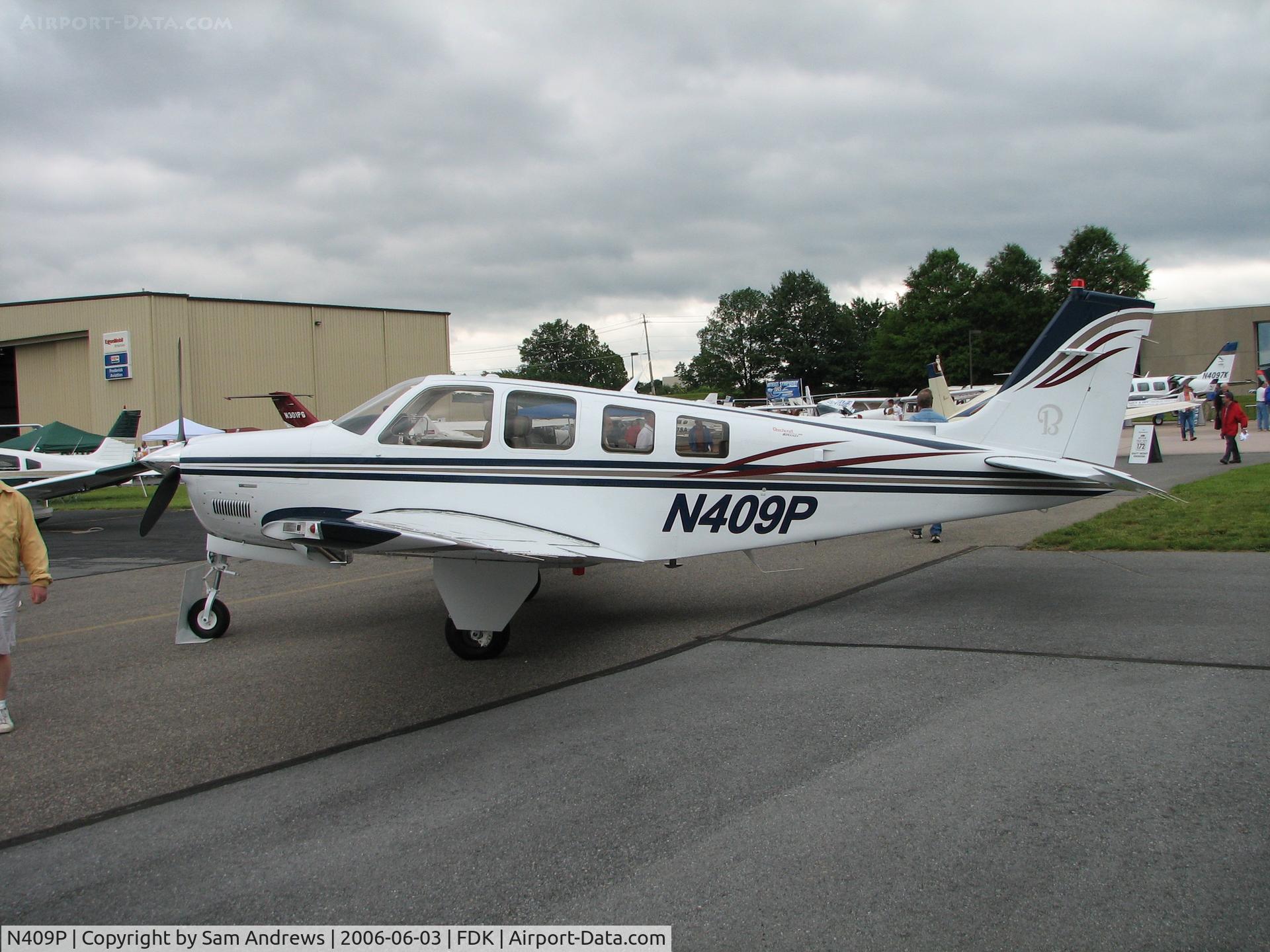 N409P, Raytheon Aircraft Company G36 C/N E-3656, G36 - Beech didn't have any of their planes open for cabin access at the AOPA Fly-in 2006