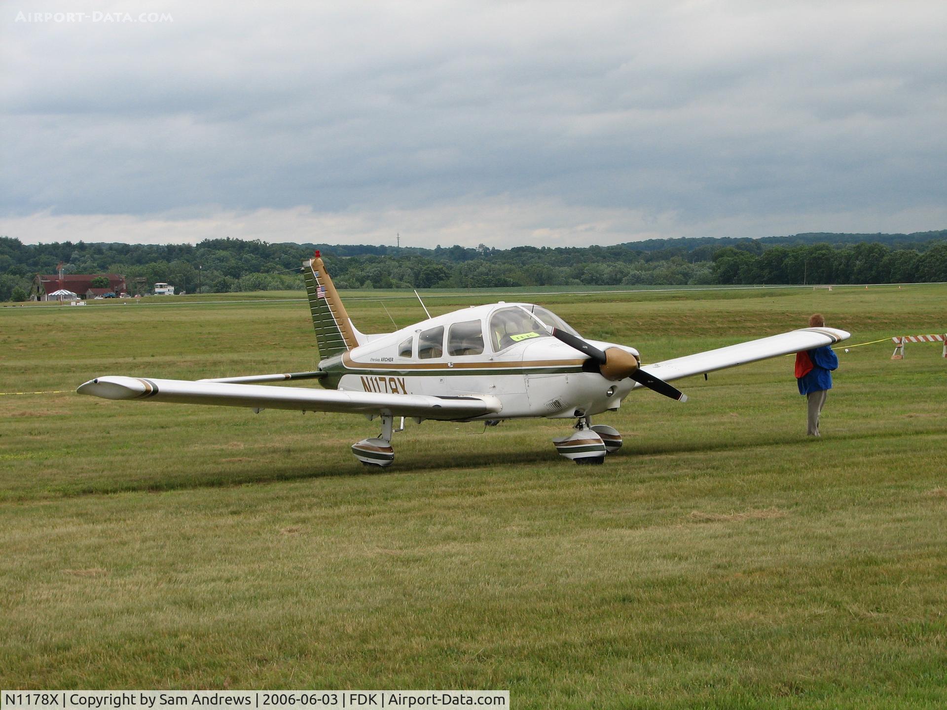 N1178X, 1975 Piper PA-28-180 C/N 28-7505220, Homeported at Lee Airport; Edgewater, MD