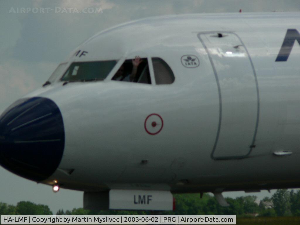 HA-LMF, 1996 Fokker 70 (F-28-0070) C/N 11571, Thanks for waving, Capitain :-)