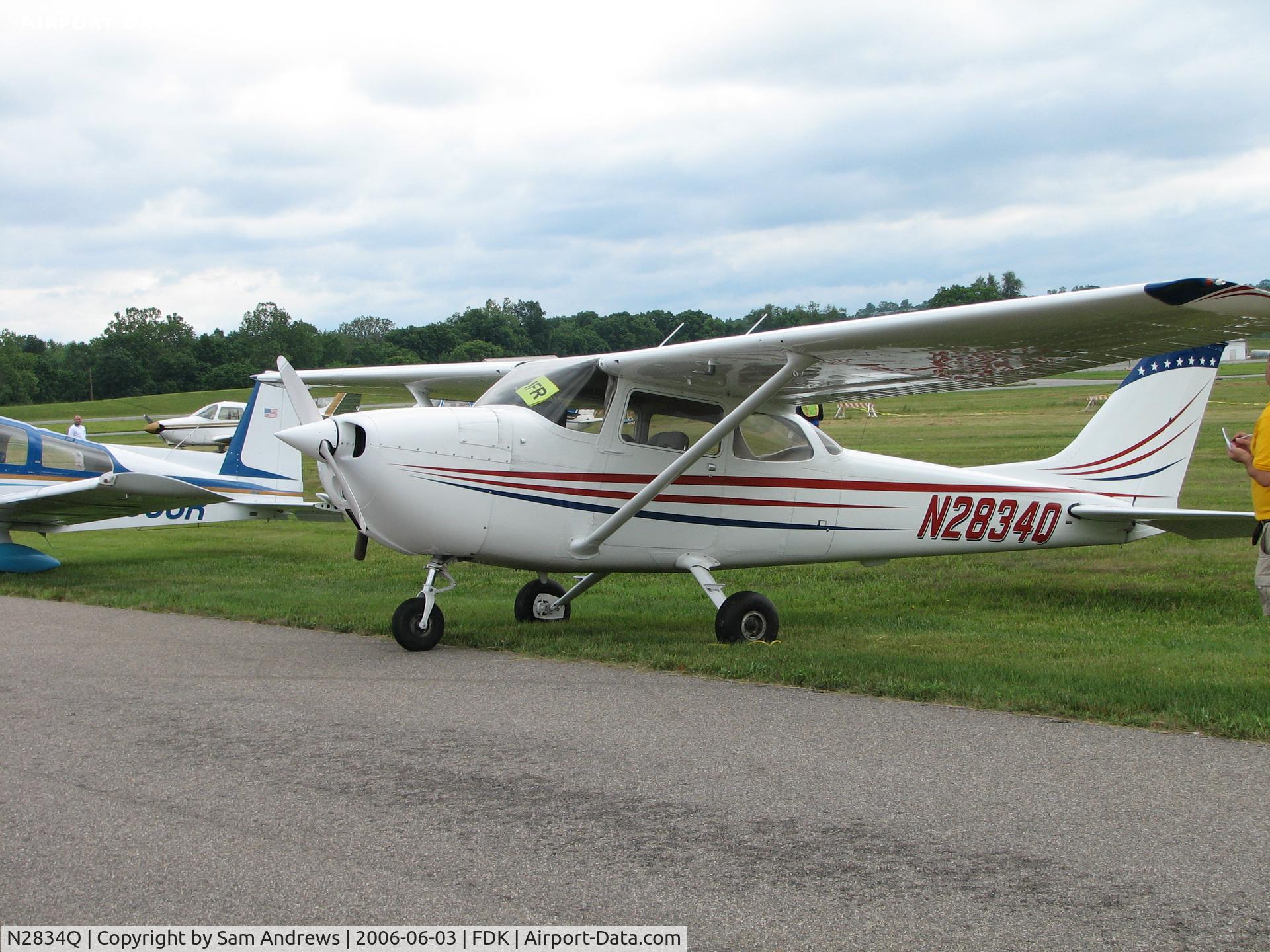 N2834Q, 1971 Cessna 172L C/N 17259834, Parked for the day at the 2006 AOPA Fly-in