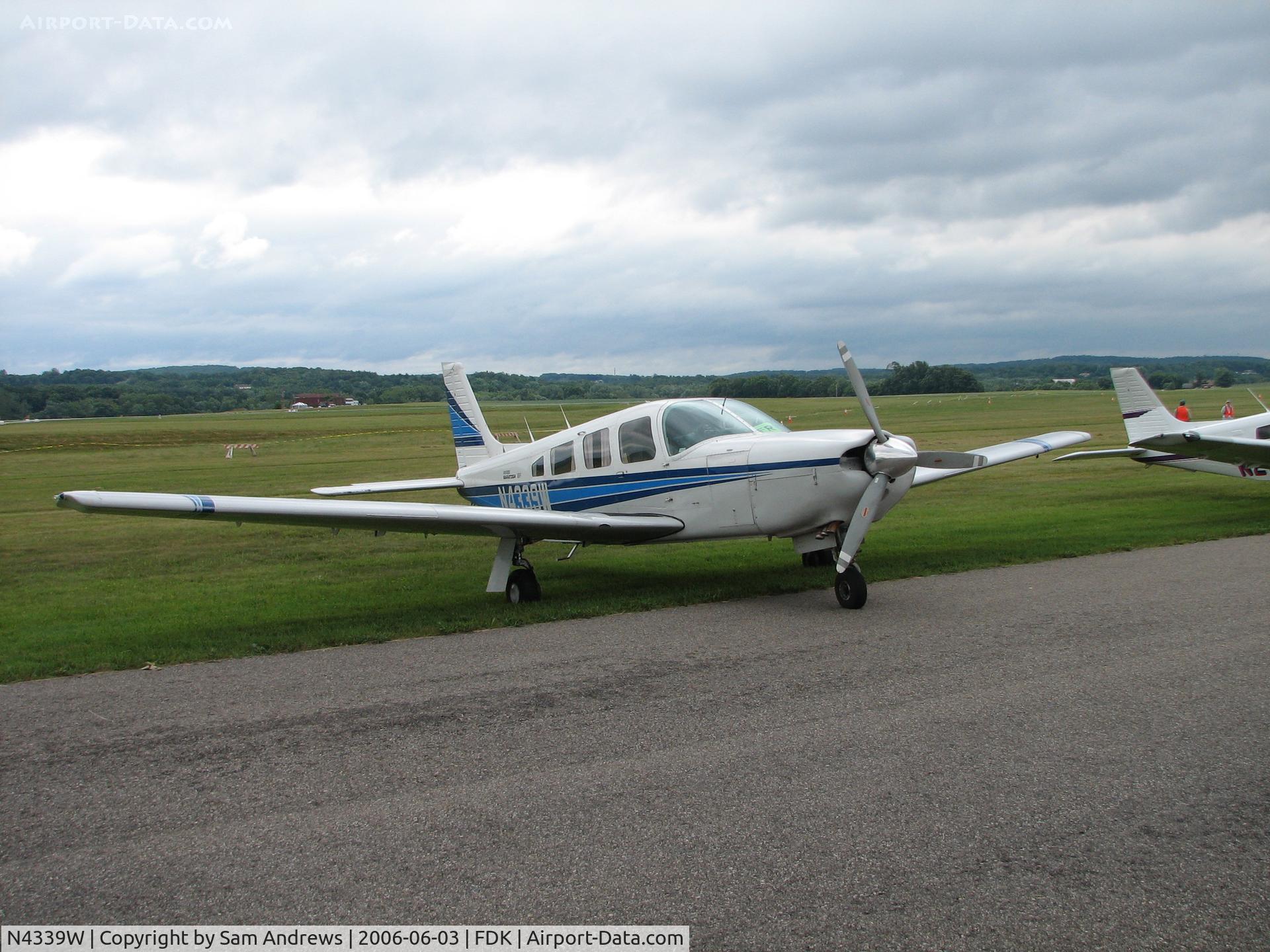 N4339W, 1983 Piper PA-32R-301 Saratoga C/N 32R-8413008, Parked at the 2006 AOPA Fly-in.  Flew in from Pottstown Municipal Airport (Pottstown, PA) [N47]