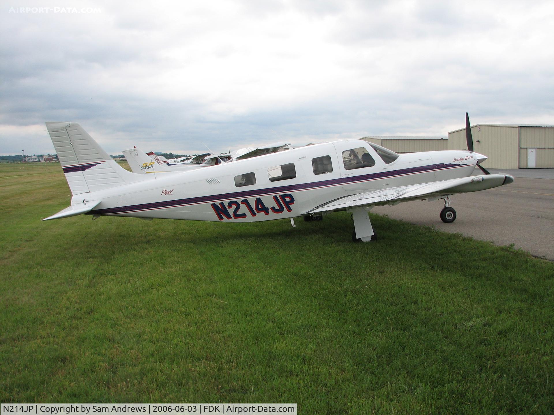 N214JP, 1994 Piper PA-32R-301 Saratoga C/N 3213083, Nice Saratoga