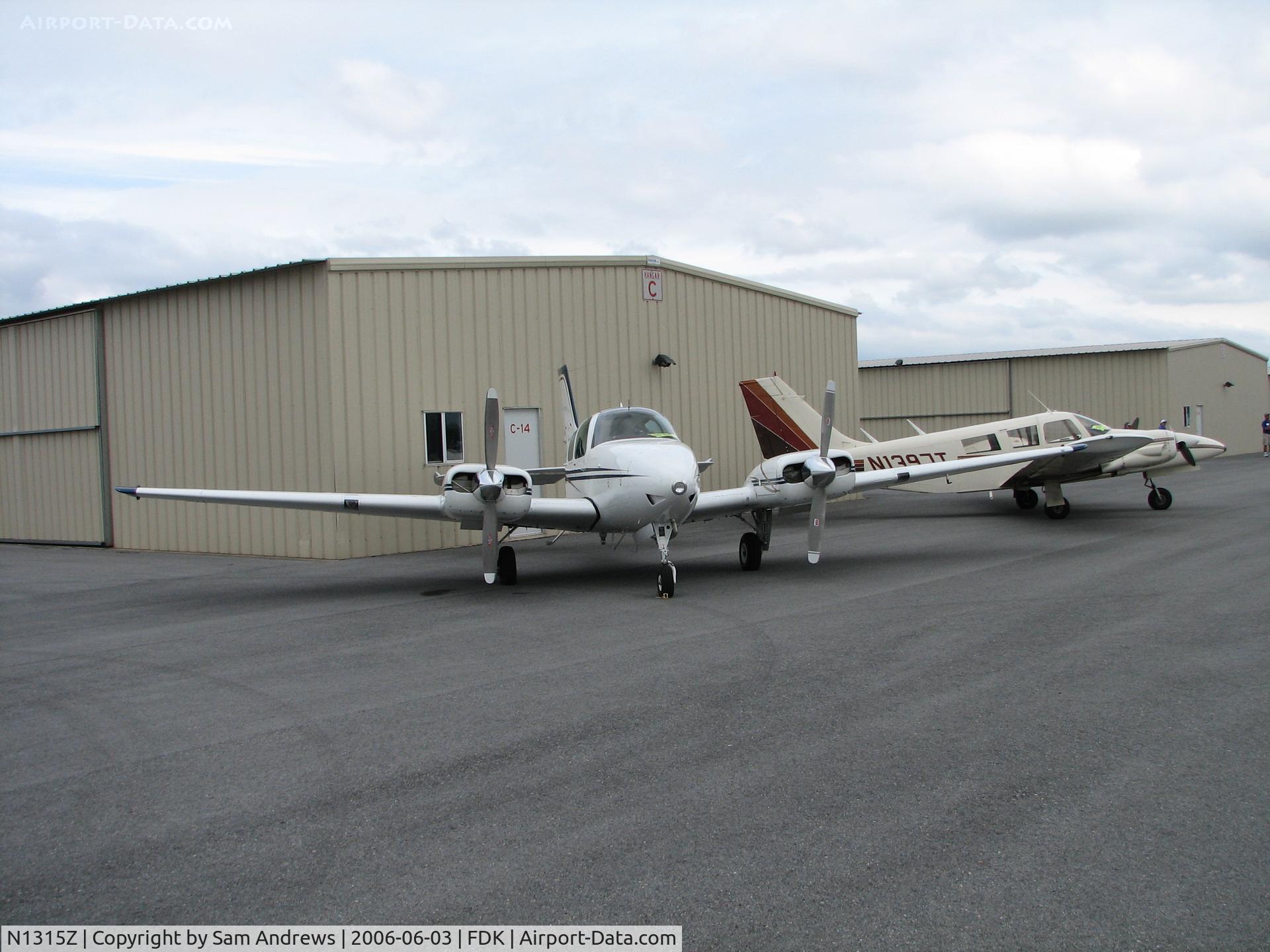 N1315Z, 1961 Beech 95-55 C/N TC-123, Front end