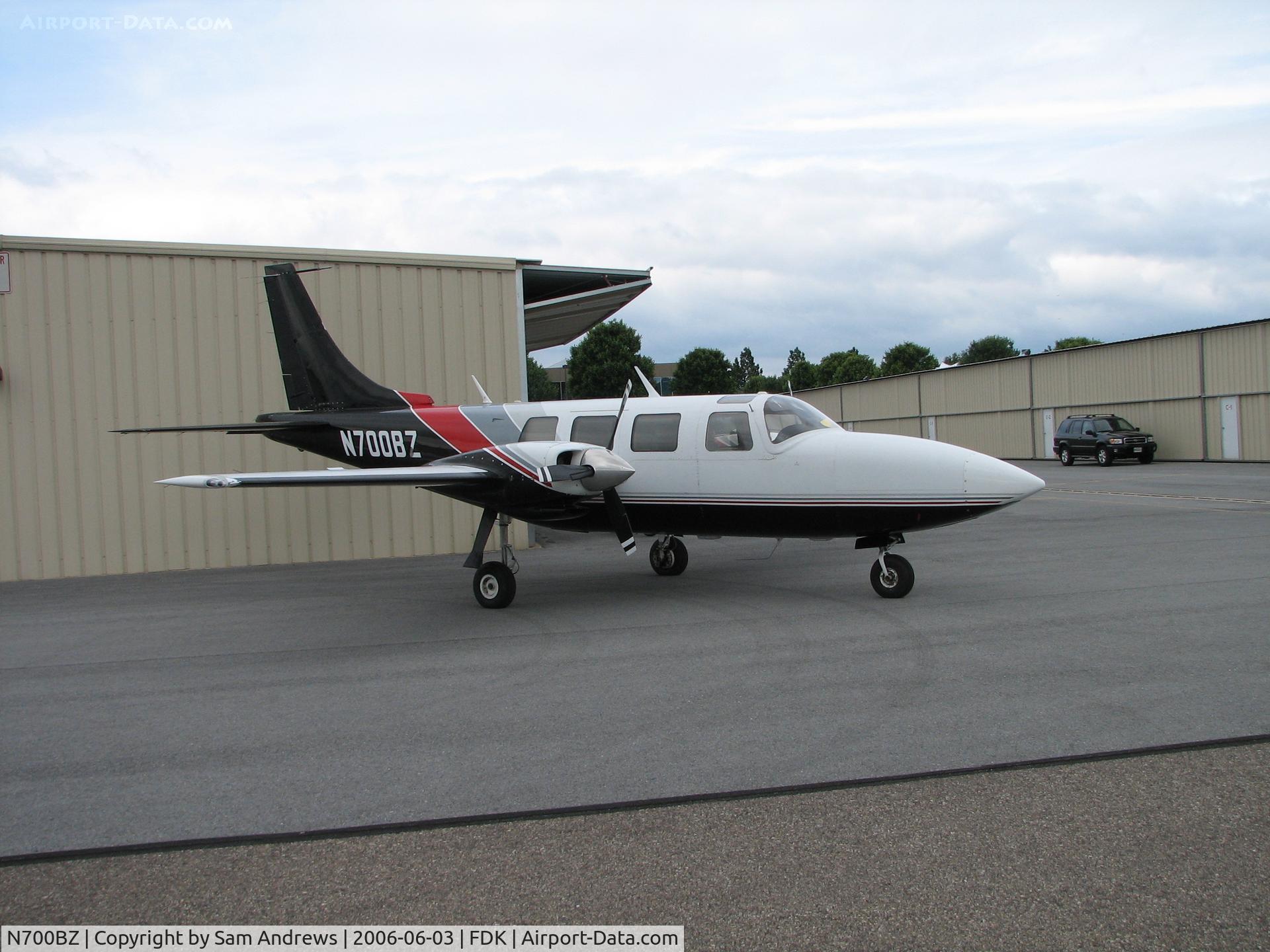 N700BZ, 1978 Piper Aerostar 601P C/N 61P-0532-225, sweet looking Aerostar sitting at AOPA Fly -in.  Flew in from Republic Airport (Farmingdale, NY) [KFRG/FRG]
