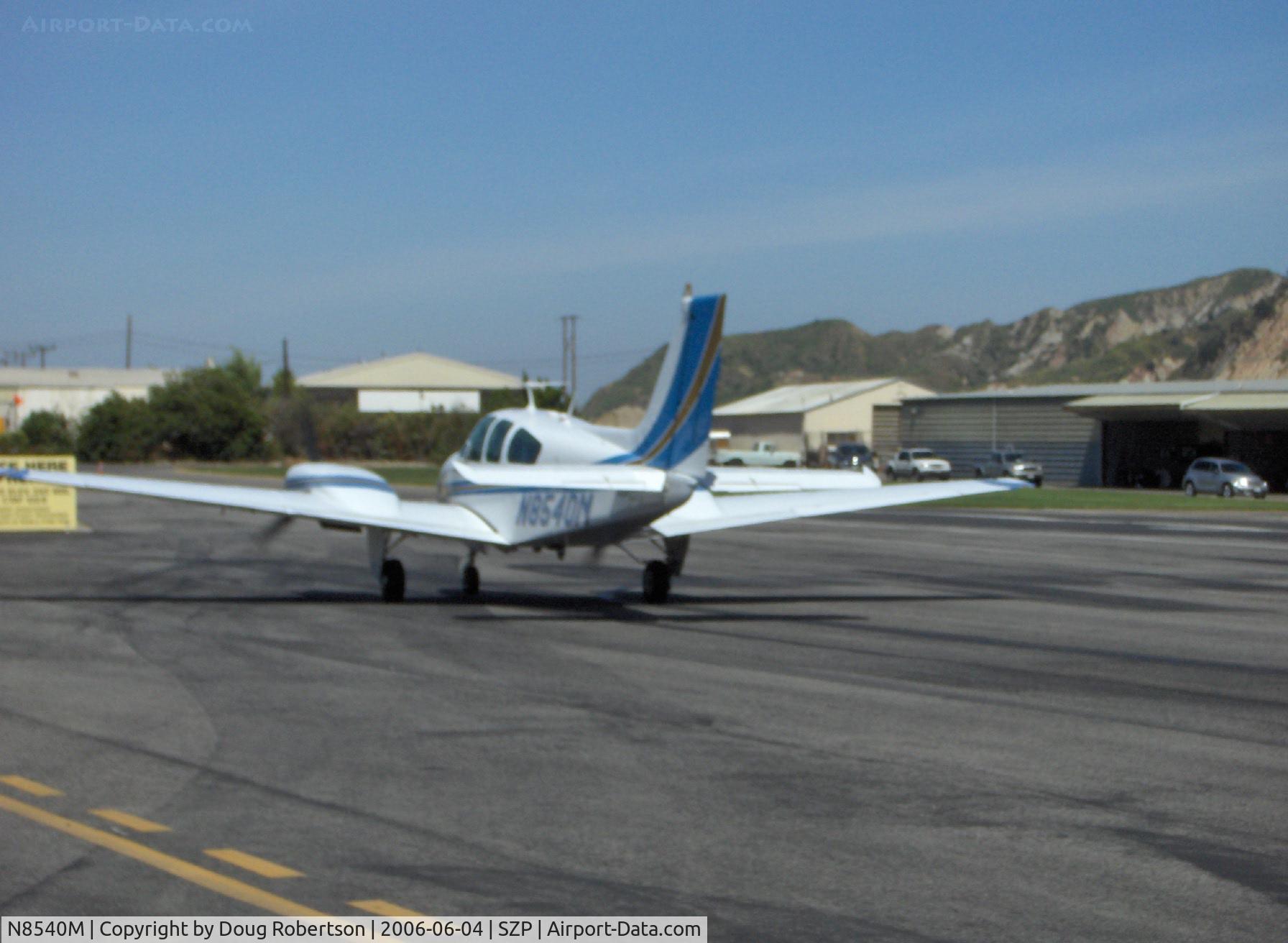 N8540M, 1963 Beech 95-B55 (T42A) Baron C/N TC-510, 1963 Beech 95-B55 (T42A) BARON, two Continental IO-470-L 260 Hp, mag check preflight, Runway 22 hold area
