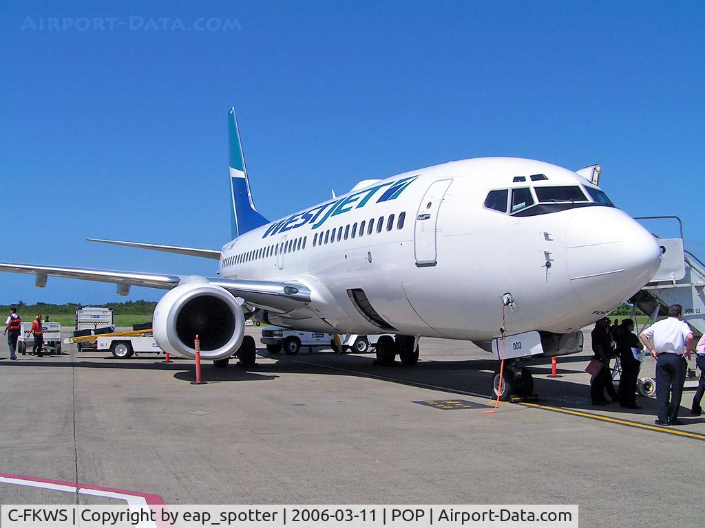 C-FKWS, 2001 Boeing 737-76N C/N 30134, Parked on main apron