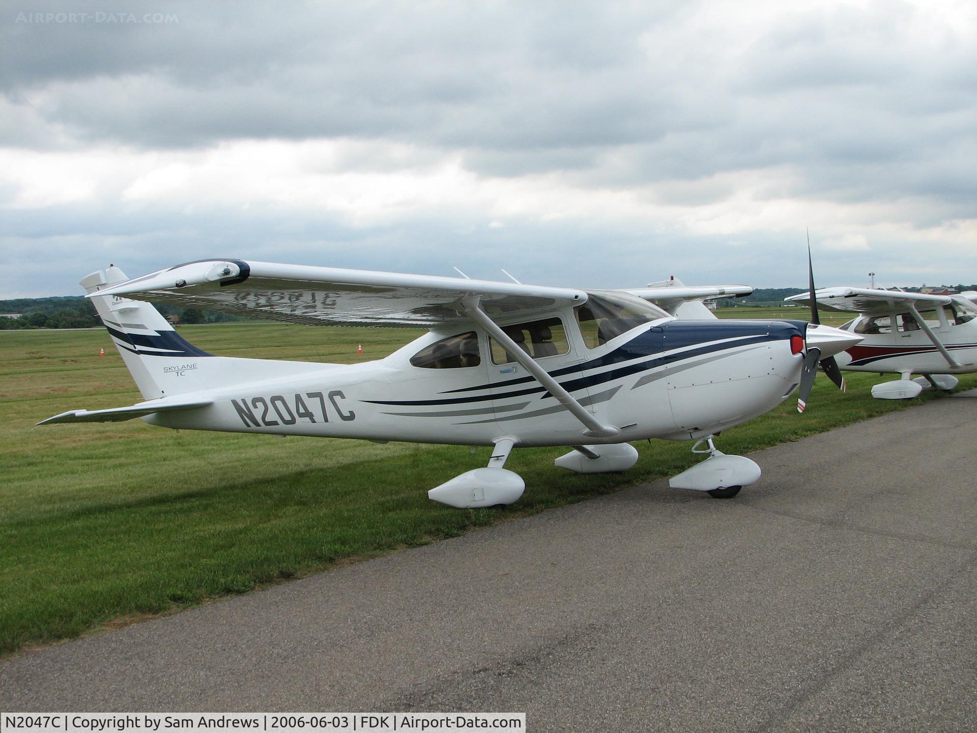 N2047C, 2005 Cessna T182T Turbo Skylane C/N T18208445, Spending the day at the 2006 AOPA Fly-in.  Flew in from Butler Co K W Scholter Field Airport (Butler, PA) [KBTP/BTP]