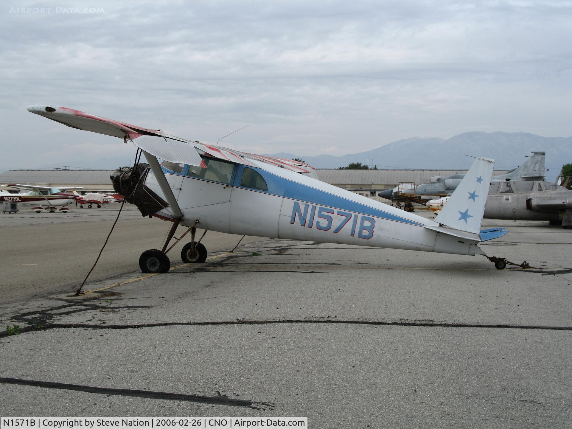 N1571B, 1948 Luscombe 8E Silvaire C/N 6198, Engineless 1948 Luscombe 8E @ Chino Municipal Airport, CA
