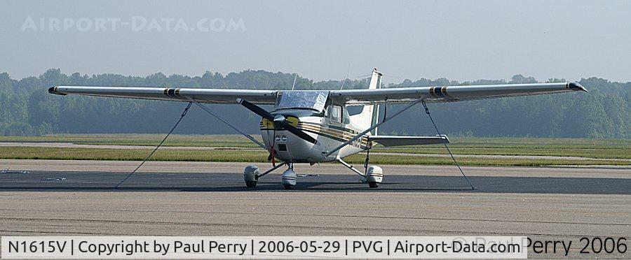 N1615V, 1974 Cessna 172M C/N 17263693, Now for the front visage of this fine bird