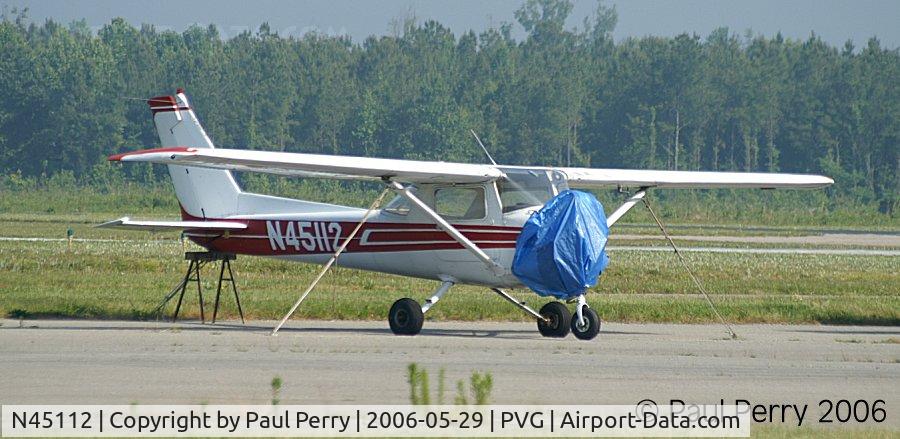N45112, 1975 Cessna 150M C/N 15076739, A little off-the-airframe powerplant maintenance