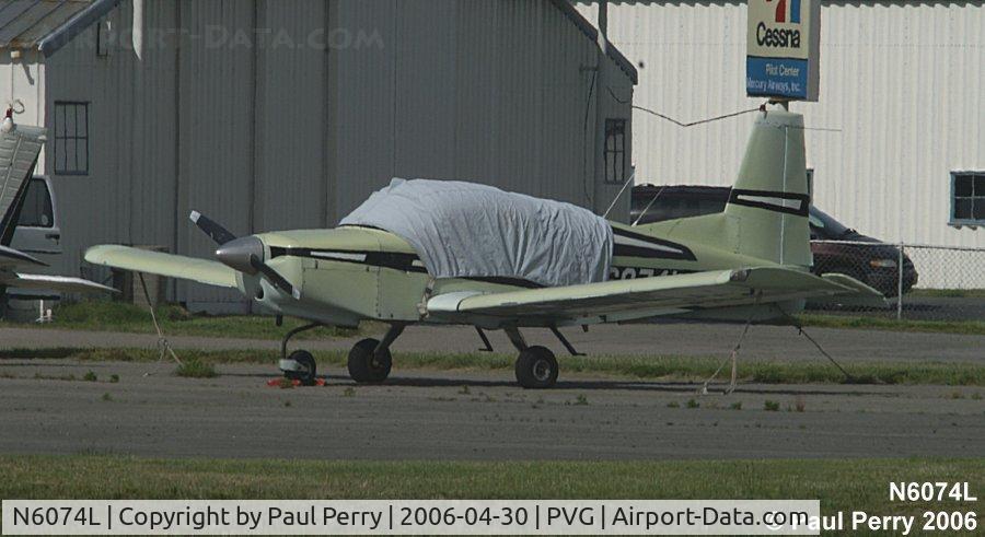 N6074L, 1972 American AA-5 C/N AA5-0174, In this lighting the interseting shade of green is apparent