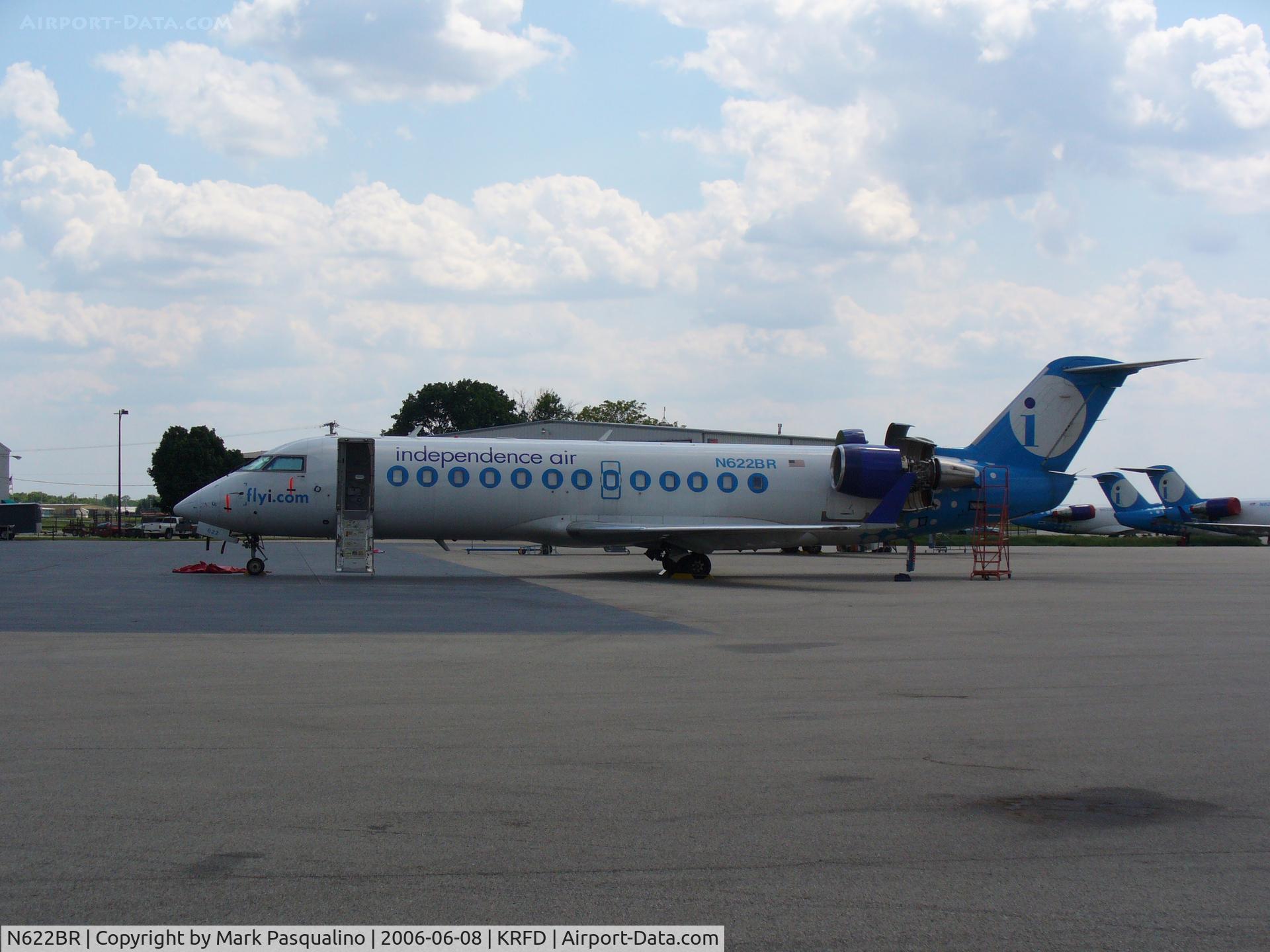 N622BR, 1997 Canadair CRJ-200LR (CL-600-2B19) C/N 7187, CL-600-2B19