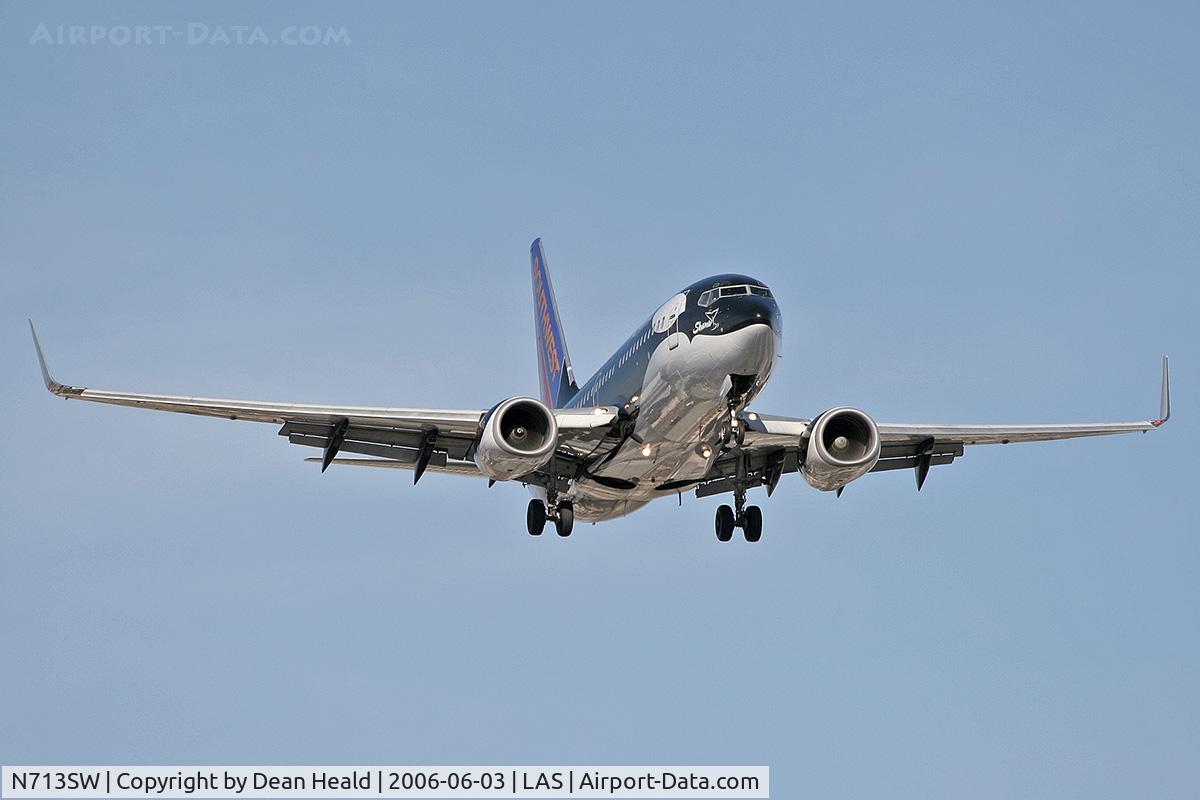 N713SW, 1998 Boeing 737-7H4 C/N 27847, Southwest Airlines 
