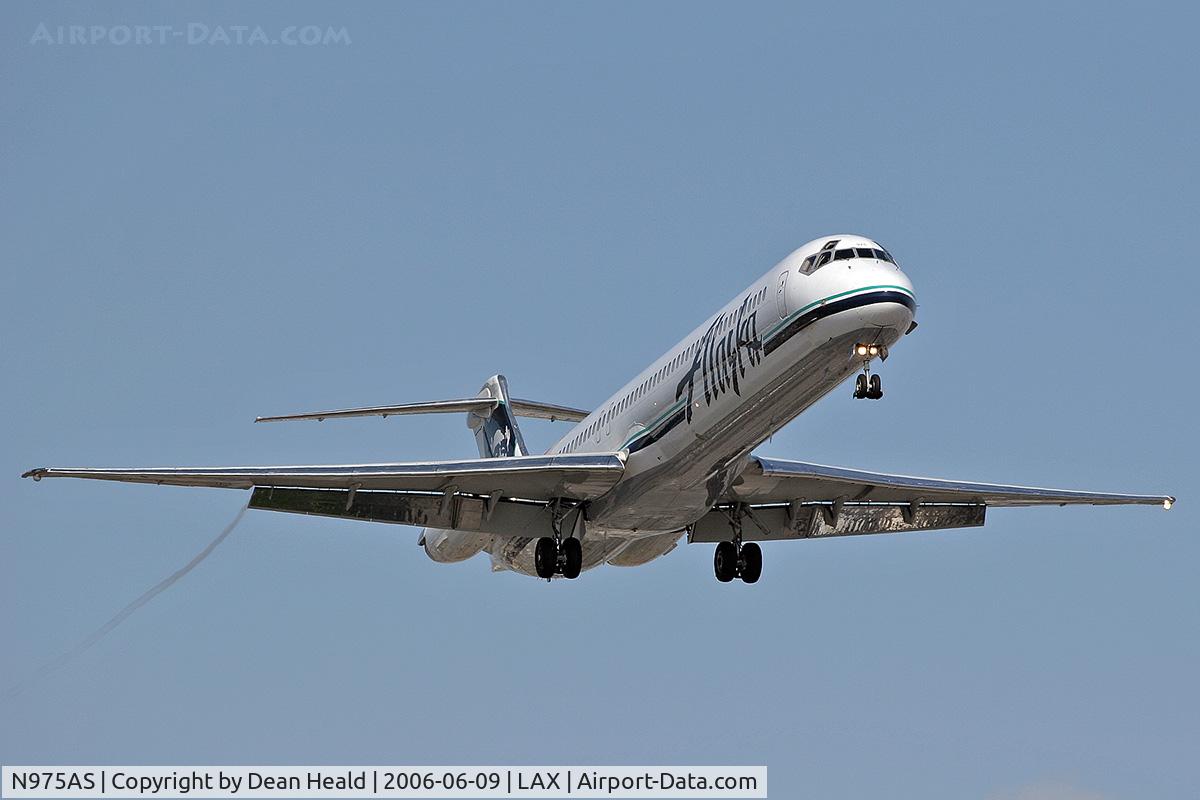 N975AS, 1994 McDonnell Douglas MD-83 (DC-9-83) C/N 53451, Alaska Airlines N975AS (FLT ASA526) from Seattle Tacoma Int'l (KSEA) on final approach to RWY 24R.