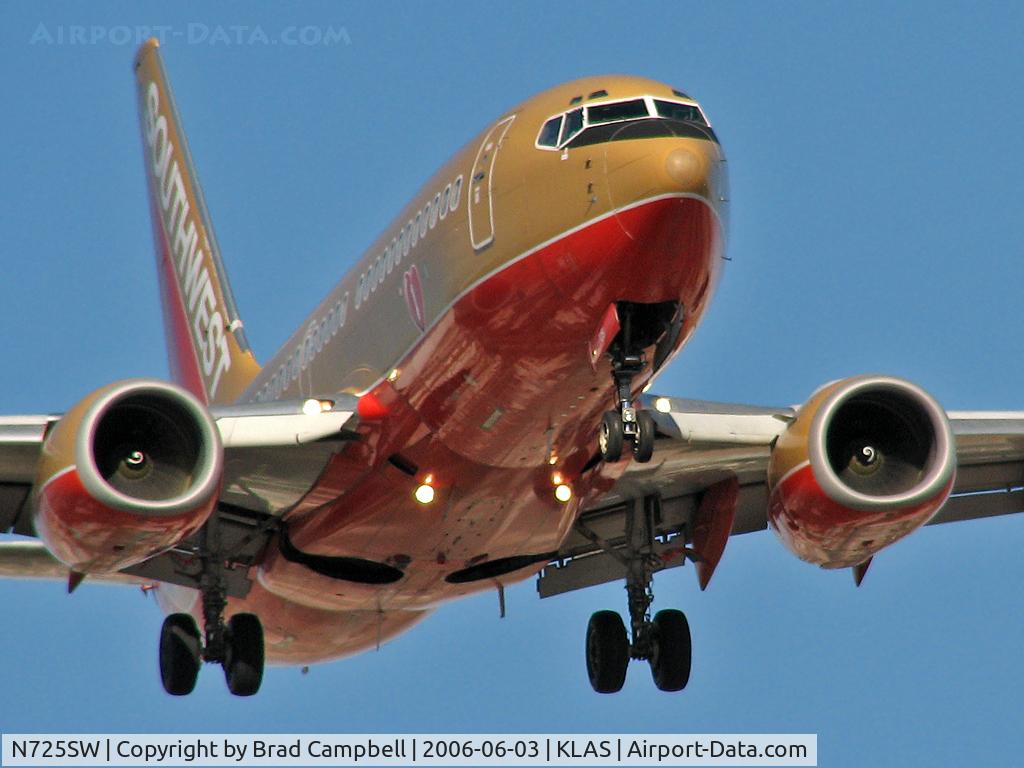 N725SW, 1999 Boeing 737-7H4 C/N 27857, Southwest Airlines / 1999 Boeing 737-7H4