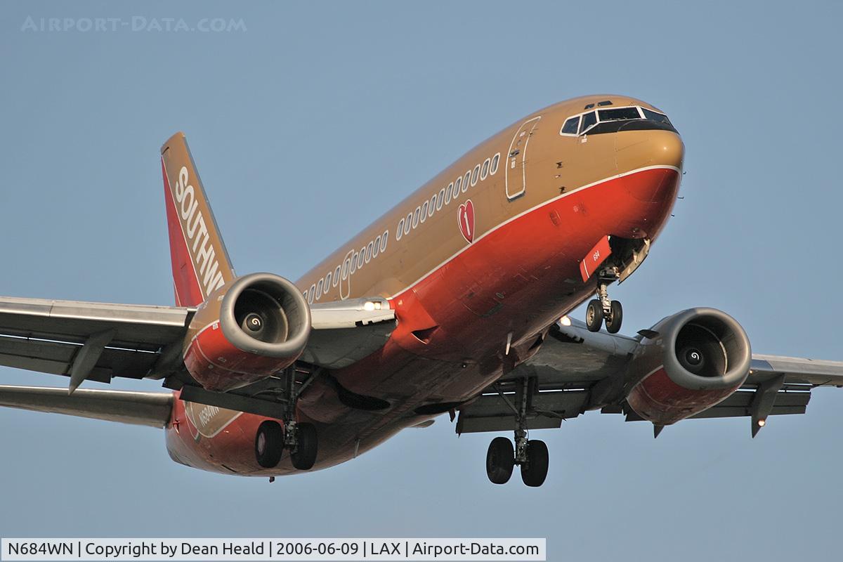 N684WN, 1988 Boeing 737-3TO C/N 23941, Southwest Airlines N684WN (FLT SWA433) from Salt Lake City Int'l (KSLC) on final approach to RWY 24R.