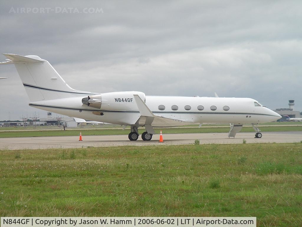 N844GF, 1989 Gulfstream Aerospace G-IV C/N 1107, Gloomy day, Gorgeous bird.