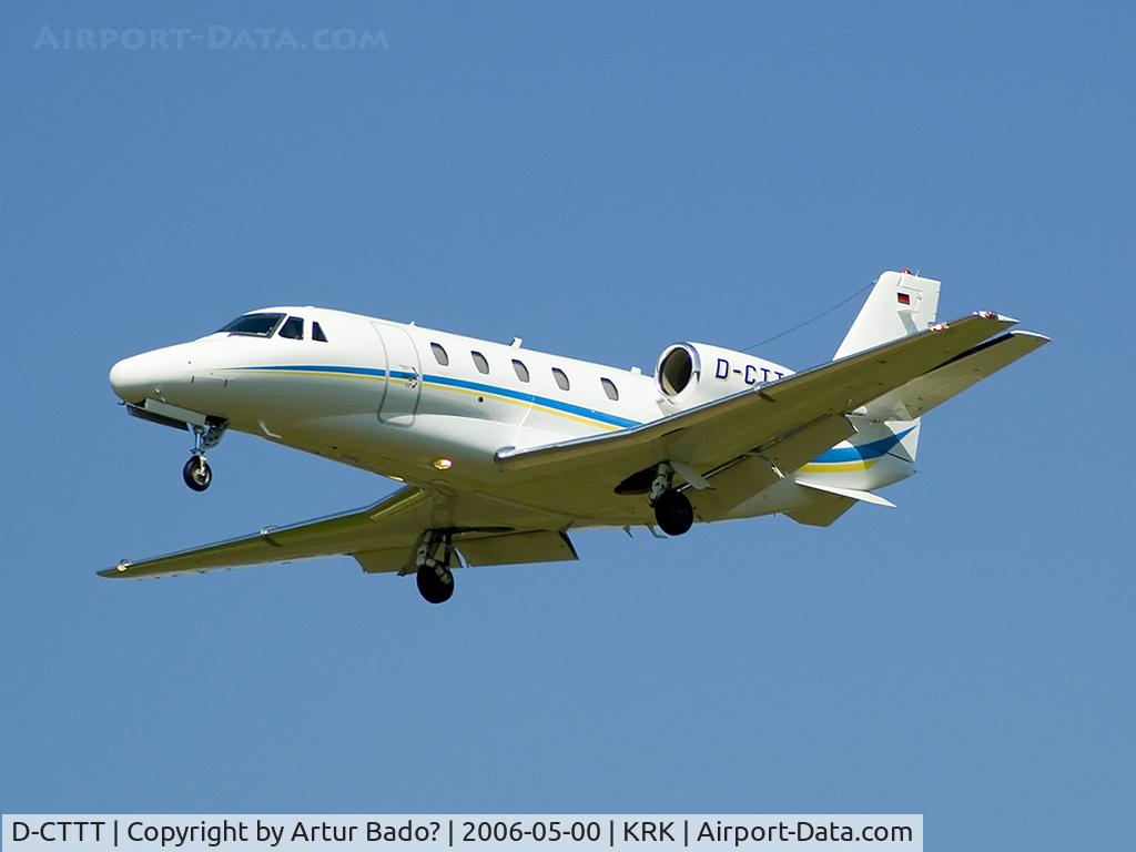 D-CTTT, 2005 Cessna 560XL Citation XLS C/N 560-5573, landing on rwy 25