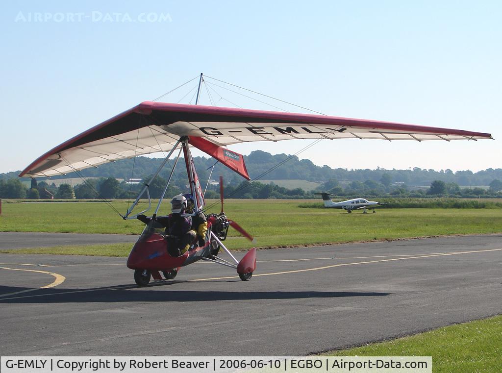 G-EMLY, 1999 Pegasus Quantum 15-912 C/N 7531, Pegasus Quantum 15-912