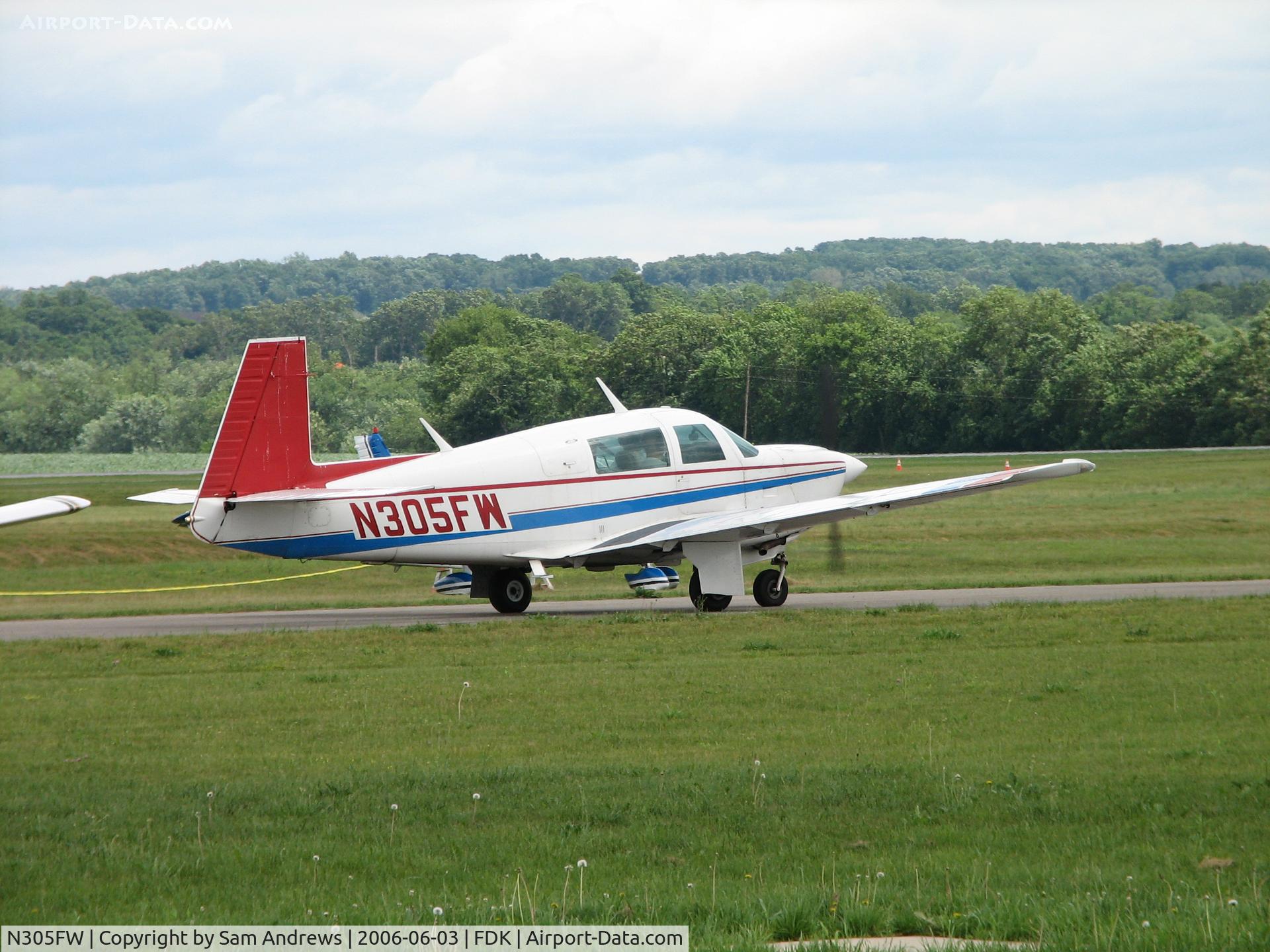 N305FW, 1981 Mooney M20J 201 C/N 24-1112, This guy was at Frederick on the 6th of June 2006.  He gets around.  Don't know where he is now probably back in Hillsborough, NC.