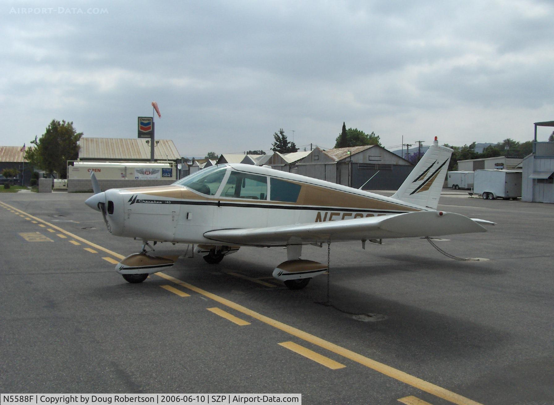 N5588F, 1968 Piper PA-28-140 Cherokee C/N 28-24921, 1968 Piper PA-28-140 CHEROKEE, Lycoming O-320-A2A 150 Hp