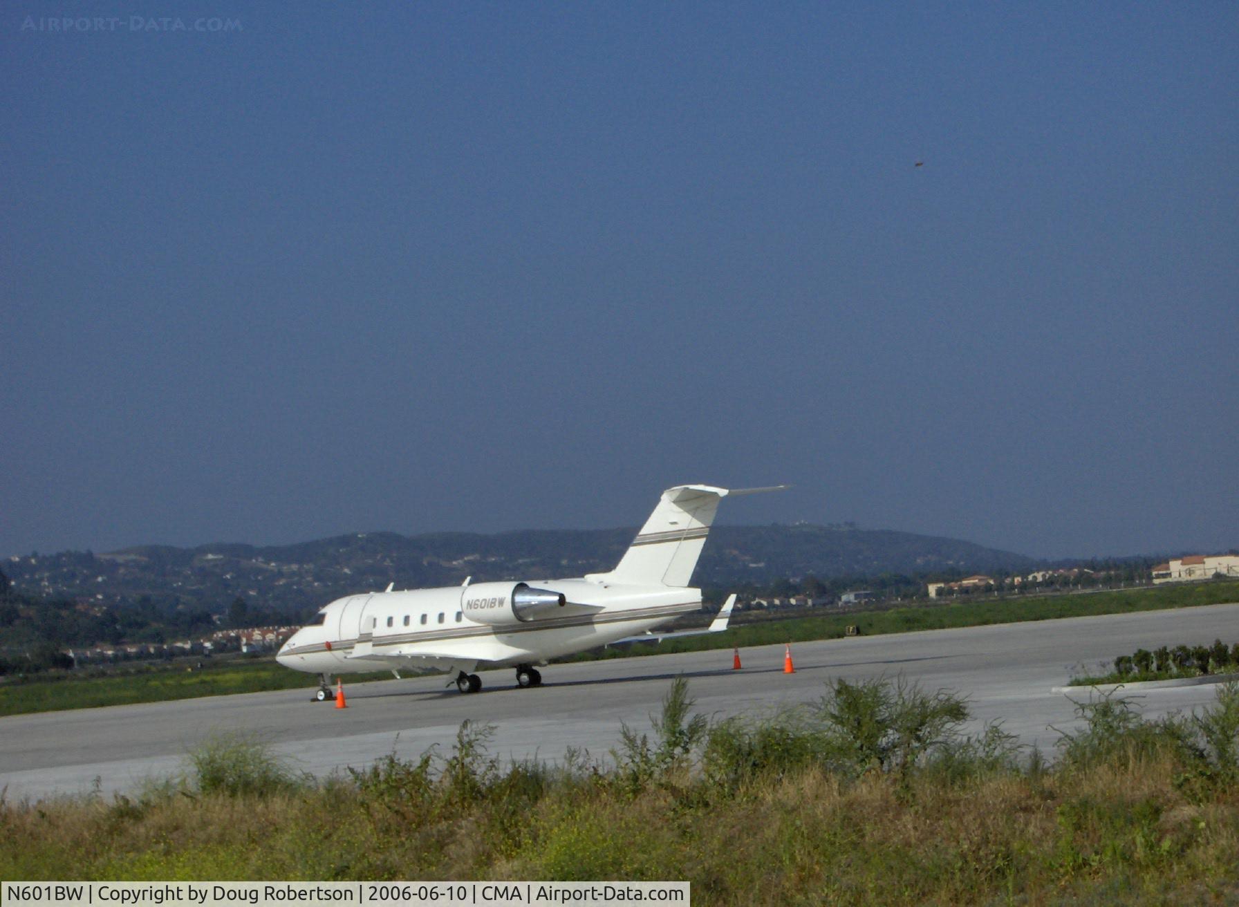 N601BW, 1994 Canadair Challenger 601-3R (CL-600-2B16) C/N 5150, 1994 Canadair Ltd. CL-600-2B16, two General Electric CF-34 turbojets, winglets