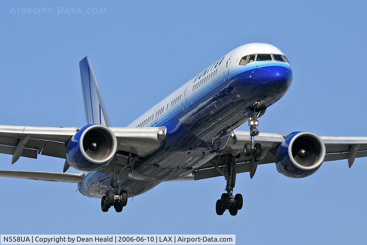 N558UA, 1992 Boeing 757-222 C/N 26654, United Airlines N558UA (FLT UAL1175) from Seattle Tacoma Int'l (KSEA) on final approach to RWY 24R.