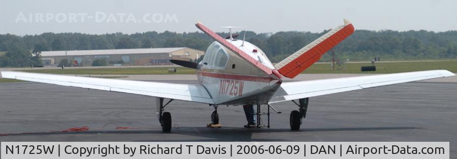 N1725W, 1972 Beech V35B Bonanza C/N D-9400, 1972 Beech 300 in Danville Va.