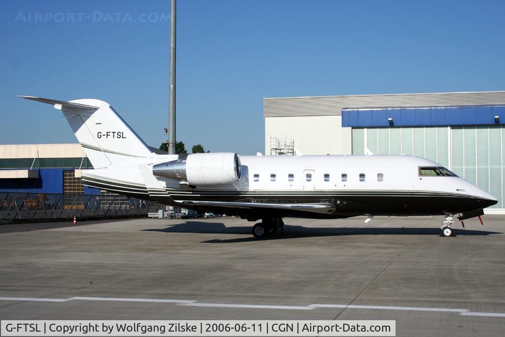 G-FTSL, 1999 Bombardier Challenger 604 (CL-600-2B16) C/N 5416, visitor
