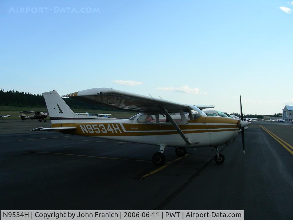 N9534H, 1975 Cessna 172M C/N 17266208, Lunch in PWT