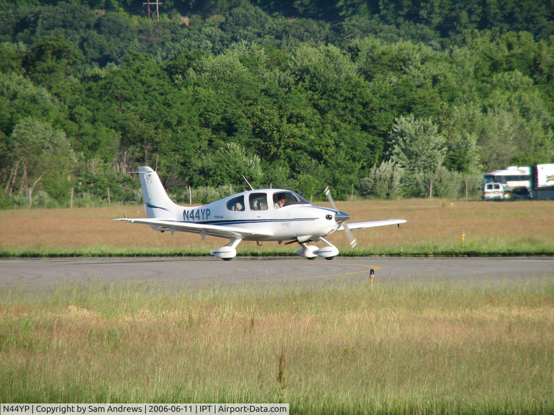 N44YP, Cirrus SR20 C/N 1169, Finally got a picture of this plane.