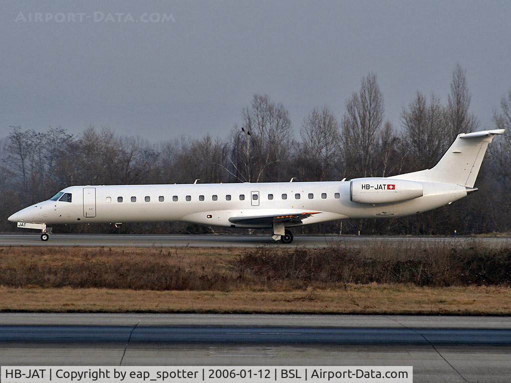 HB-JAT, 2002 Embraer EMB-145LU (ERJ-145LU) C/N 145564, Taxiing to holding point 16 departing to AMS