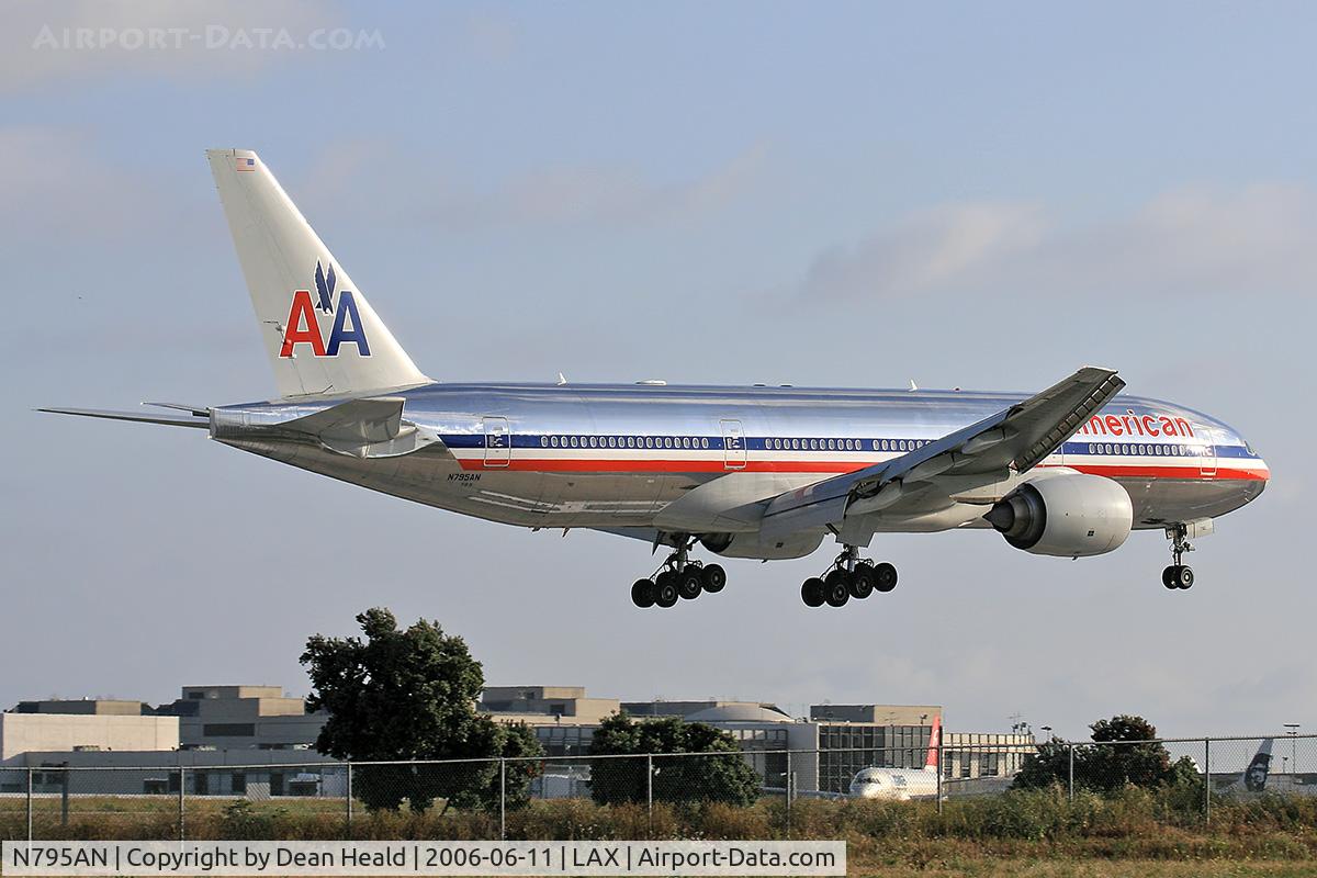 N795AN, 2000 Boeing 777-223 C/N 30257, American Airlines N795AN (FLT AAL135) from London Heathrow (EGLL) seconds from touchdown on RWY 24R.