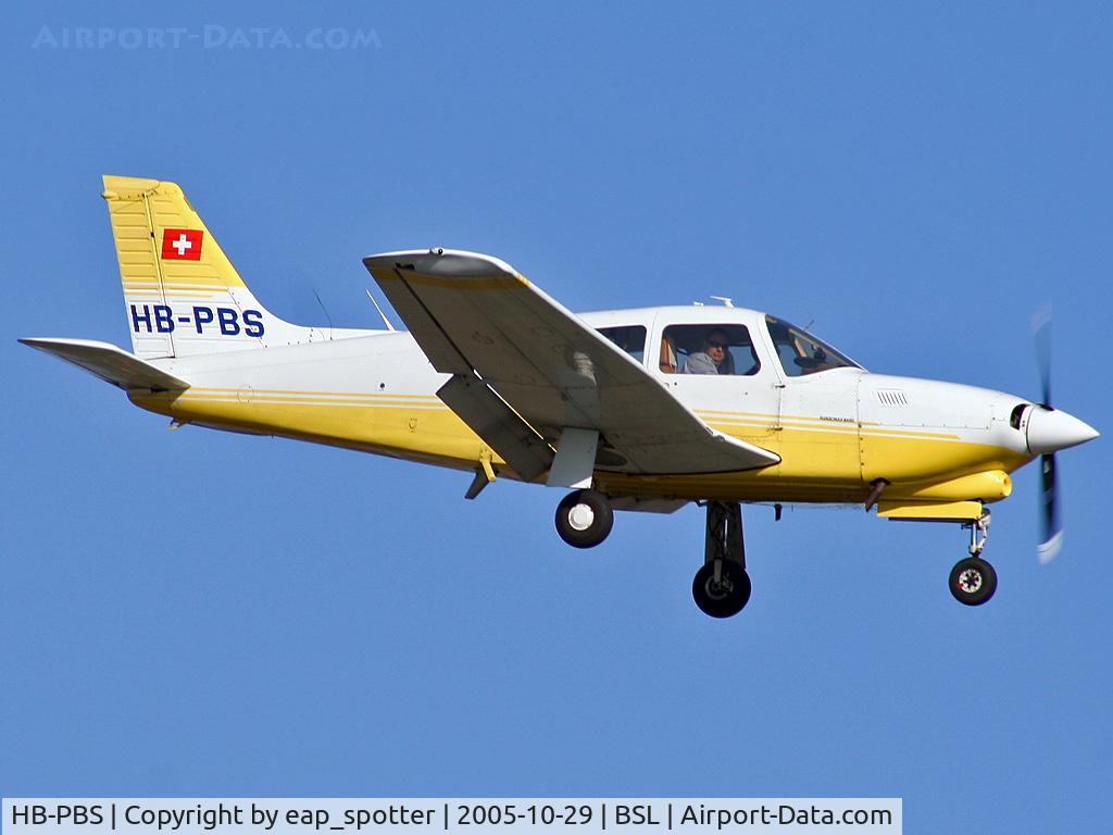 HB-PBS, 1977 Piper PA-28R-201T Cherokee Arrow III C/N 28R-7703294, Landing on runway 16