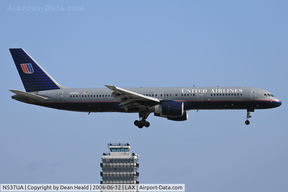 N537UA, 1991 Boeing 757-222 C/N 25157, United Airlines N537UA (FLT UAL1175) from Seattle Tacoma Int'l (KSEA) on short-final to RWY 24L.